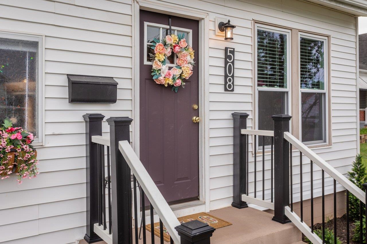 508 SEVENTH ST, SHENANDOAH, Virginia 22849, 2 Bedrooms Bedrooms, ,1 BathroomBathrooms,Residential,508 SEVENTH ST,680155 MLS # 680155