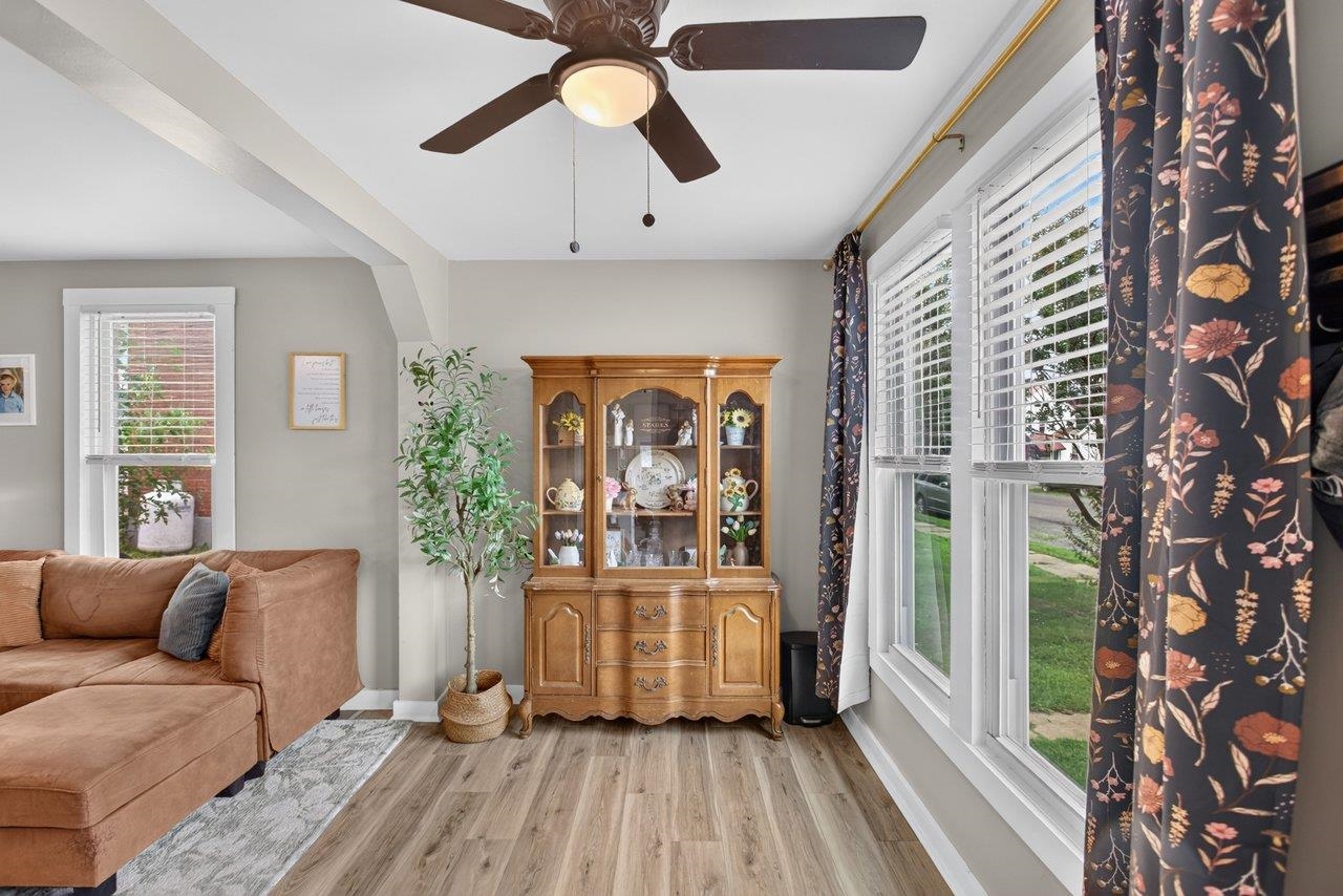 508 SEVENTH ST, SHENANDOAH, Virginia 22849, 2 Bedrooms Bedrooms, ,1 BathroomBathrooms,Residential,508 SEVENTH ST,680155 MLS # 680155