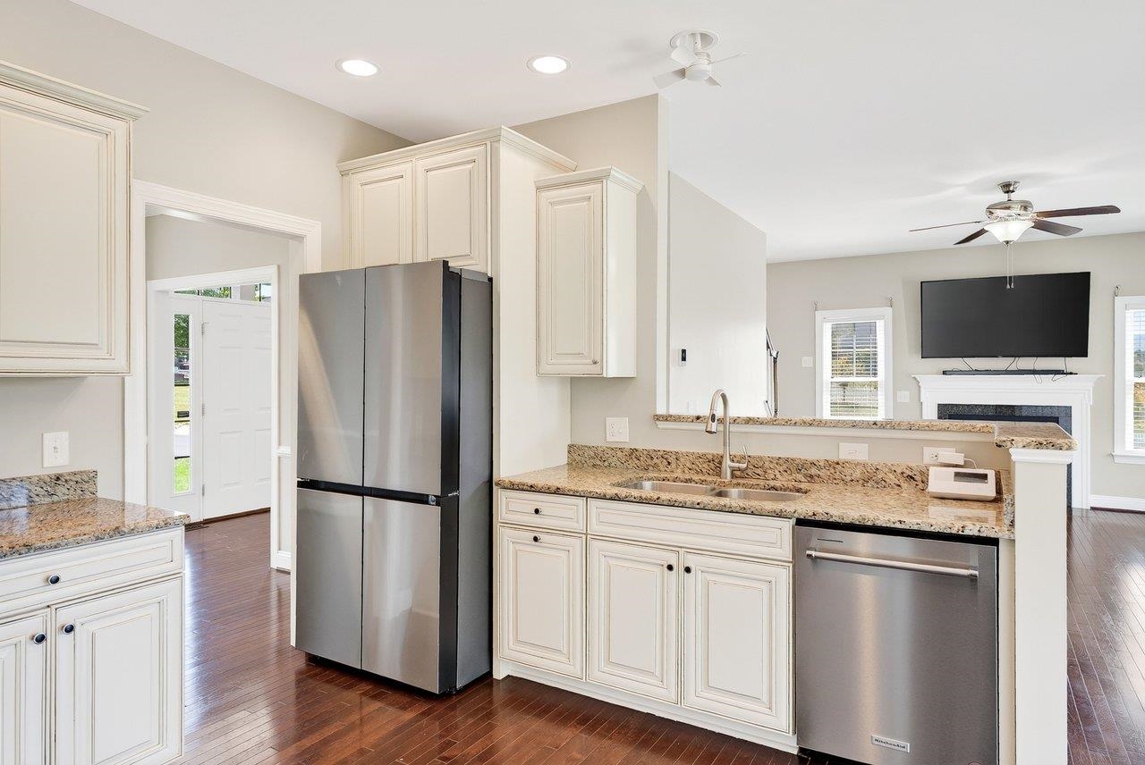8340 OVERBROOK DR, MCGAHEYSVILLE, Virginia 22840, 5 Bedrooms Bedrooms, ,4 BathroomsBathrooms,Residential,8340 OVERBROOK DR,680185 MLS # 680185 8340 OVERBROOK DR, MCGAHEYSVILLE, Virginia 22840, 5 Bedrooms Bedrooms, ,4 BathroomsBathrooms,Residential,8340 OVERBROOK DR,680185 MLS # 680185