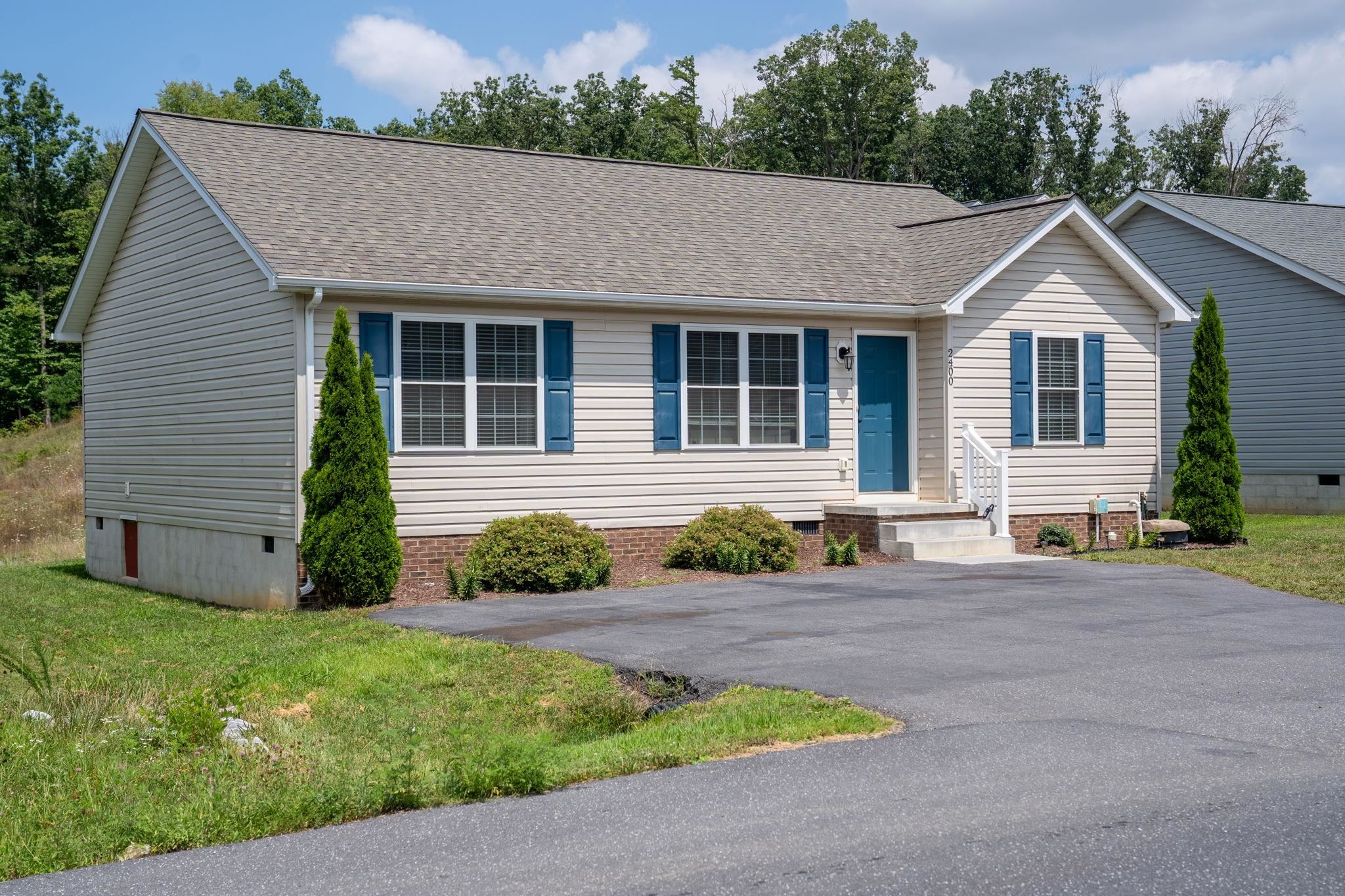 2400 BRENTWOOD DR, ROCKINGHAM, Virginia 22801, 3 Bedrooms Bedrooms, ,2 BathroomsBathrooms,Residential,2400 BRENTWOOD DR,680225 MLS # 680225 2400 BRENTWOOD DR, ROCKINGHAM, Virginia 22801, 3 Bedrooms Bedrooms, ,2 BathroomsBathrooms,Residential,2400 BRENTWOOD DR,680225 MLS # 680225