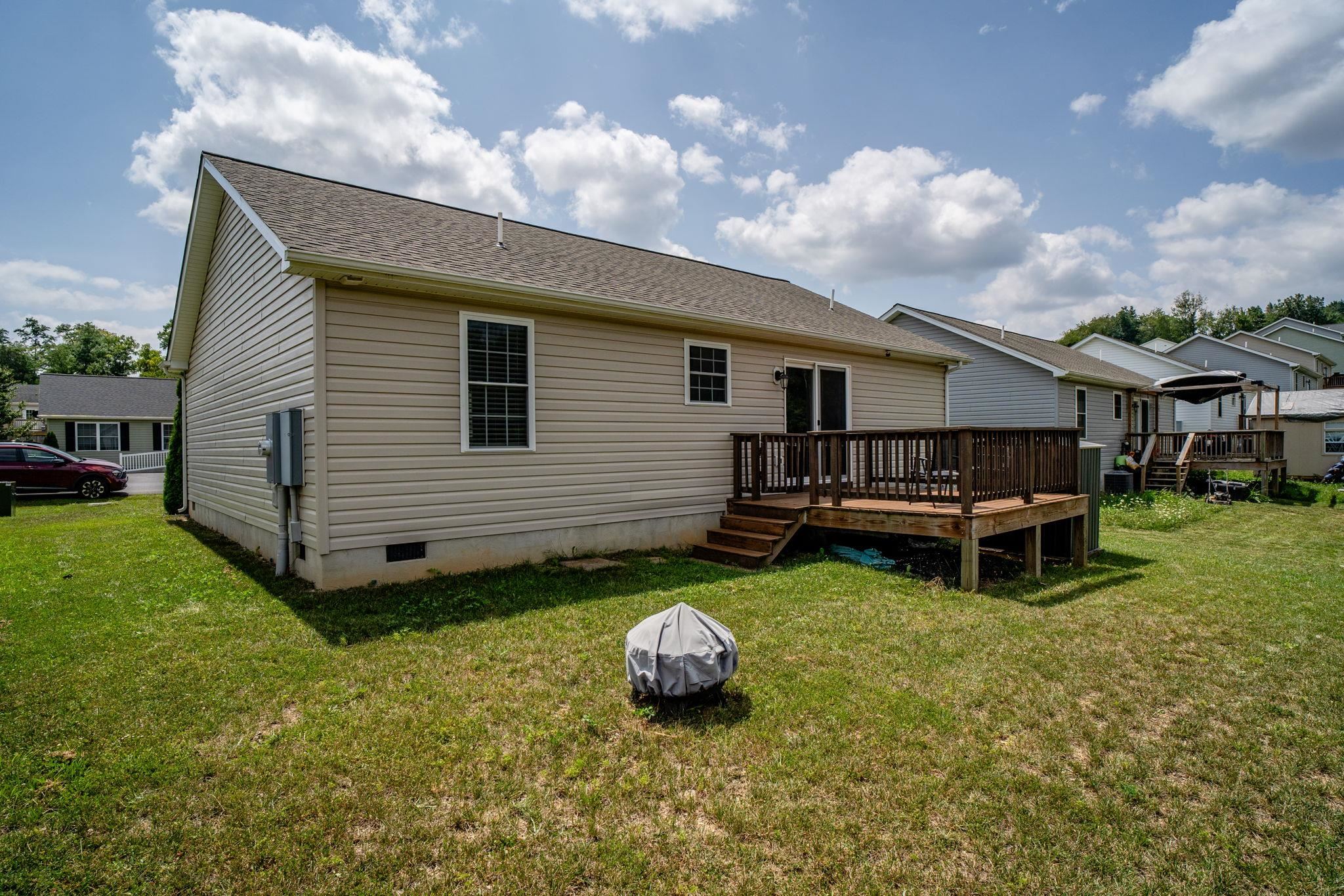 2400 BRENTWOOD DR, ROCKINGHAM, Virginia 22801, 3 Bedrooms Bedrooms, ,2 BathroomsBathrooms,Residential,2400 BRENTWOOD DR,680225 MLS # 680225 2400 BRENTWOOD DR, ROCKINGHAM, Virginia 22801, 3 Bedrooms Bedrooms, ,2 BathroomsBathrooms,Residential,2400 BRENTWOOD DR,680225 MLS # 680225