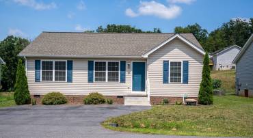 2400 BRENTWOOD DR, ROCKINGHAM, Virginia 22801, 3 Bedrooms Bedrooms, ,2 BathroomsBathrooms,Residential,2400 BRENTWOOD DR,680225 MLS # 680225