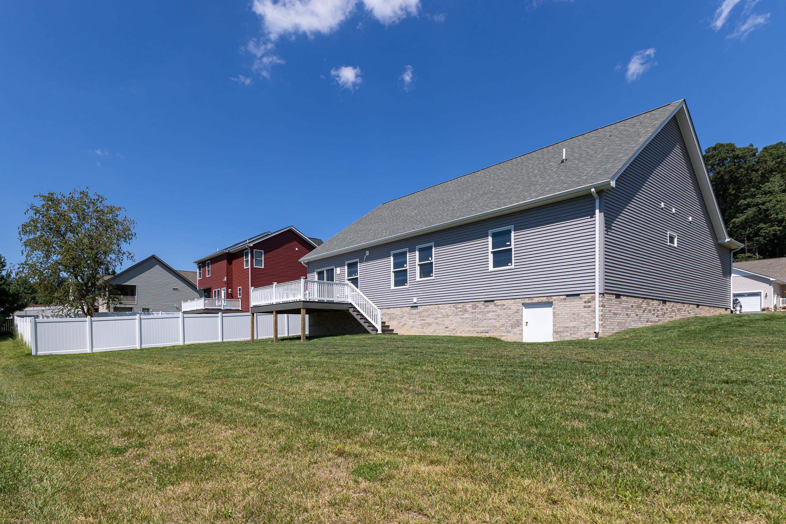1960 E SAW MILL CT, MCGAHEYSVILLE, Virginia 22840, 3 Bedrooms Bedrooms, ,2 BathroomsBathrooms,Residential,1960 E SAW MILL CT,680227 MLS # 680227 1960 E SAW MILL CT, MCGAHEYSVILLE, Virginia 22840, 3 Bedrooms Bedrooms, ,2 BathroomsBathrooms,Residential,1960 E SAW MILL CT,680227 MLS # 680227