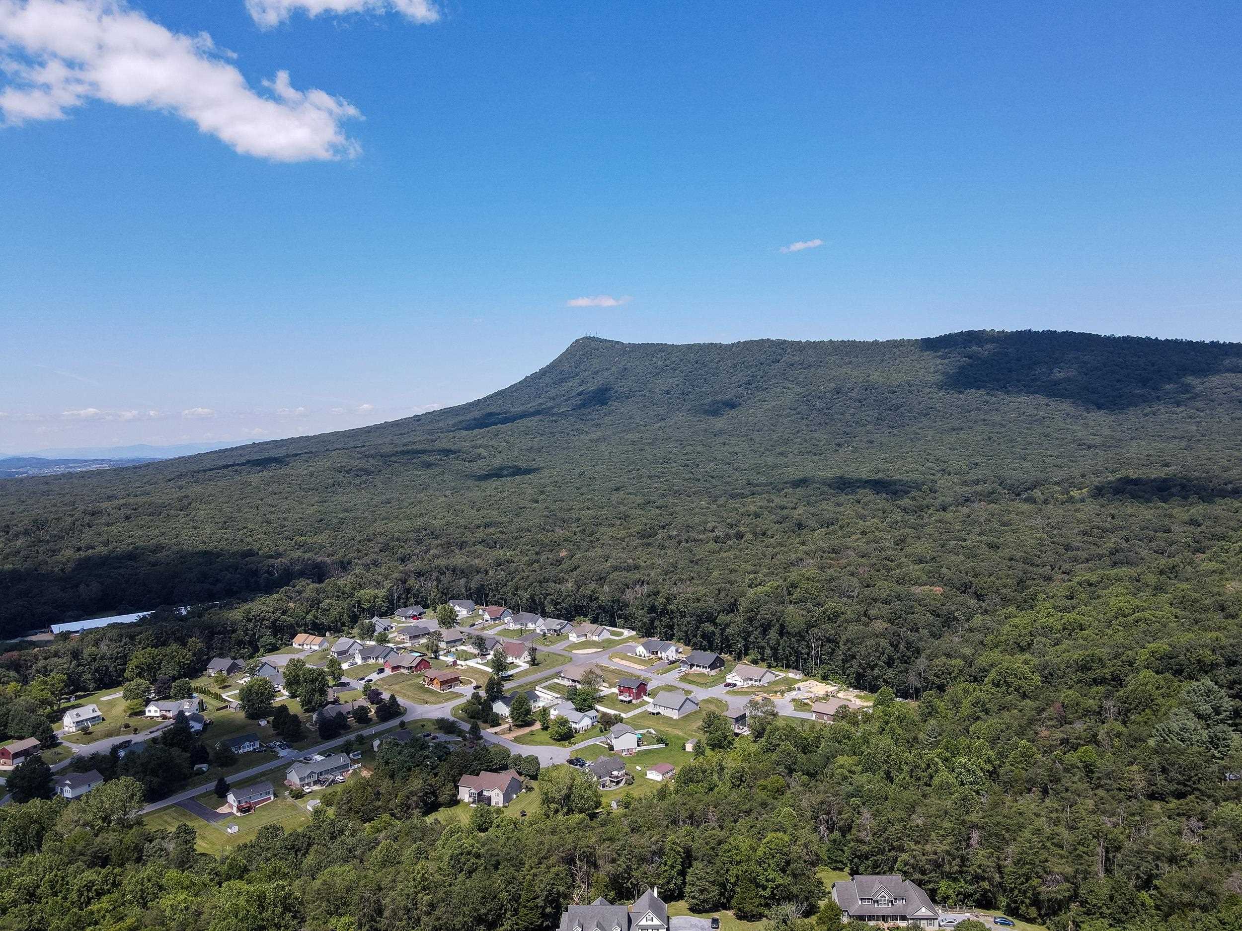 1960 E SAW MILL CT, MCGAHEYSVILLE, Virginia 22840, 3 Bedrooms Bedrooms, ,2 BathroomsBathrooms,Residential,1960 E SAW MILL CT,680227 MLS # 680227 1960 E SAW MILL CT, MCGAHEYSVILLE, Virginia 22840, 3 Bedrooms Bedrooms, ,2 BathroomsBathrooms,Residential,1960 E SAW MILL CT,680227 MLS # 680227