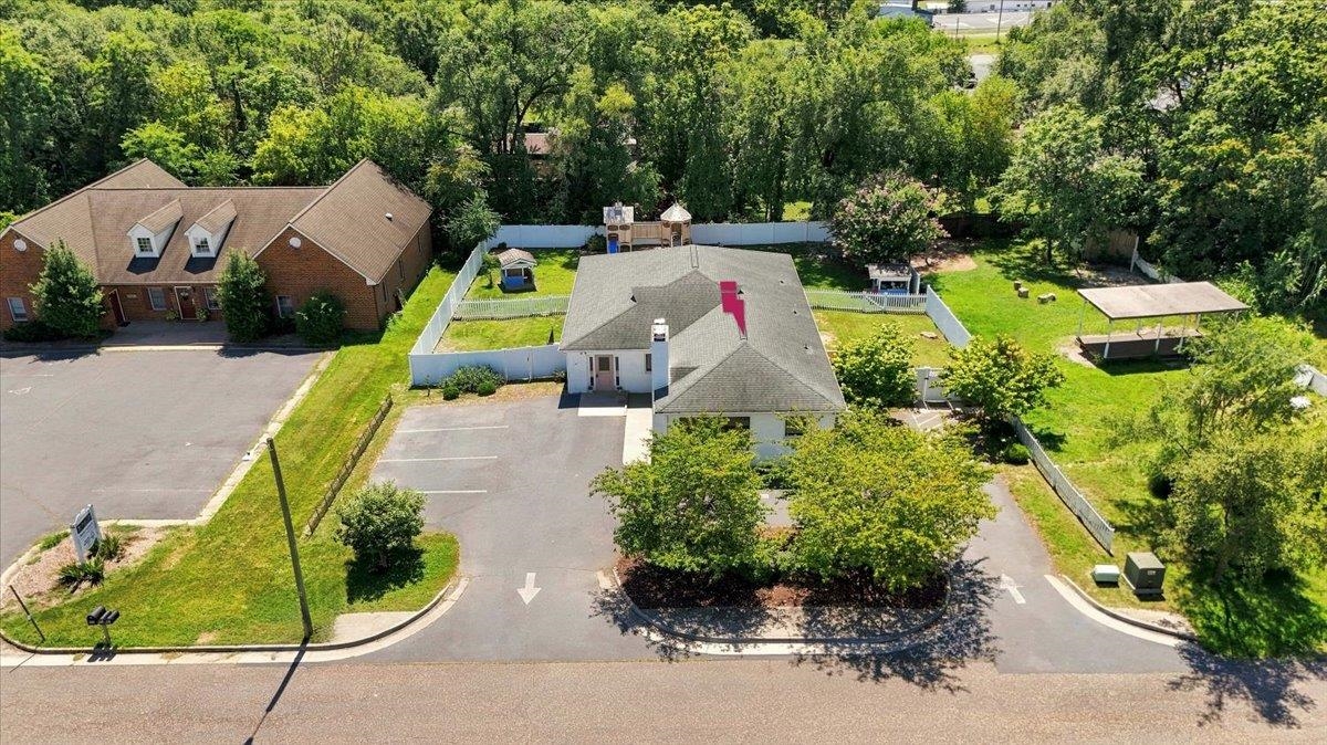 15 SOUTHGATE CT, HARRISONBURG, Virginia 22801, ,Commercial,15 SOUTHGATE CT,680250 MLS # 680250