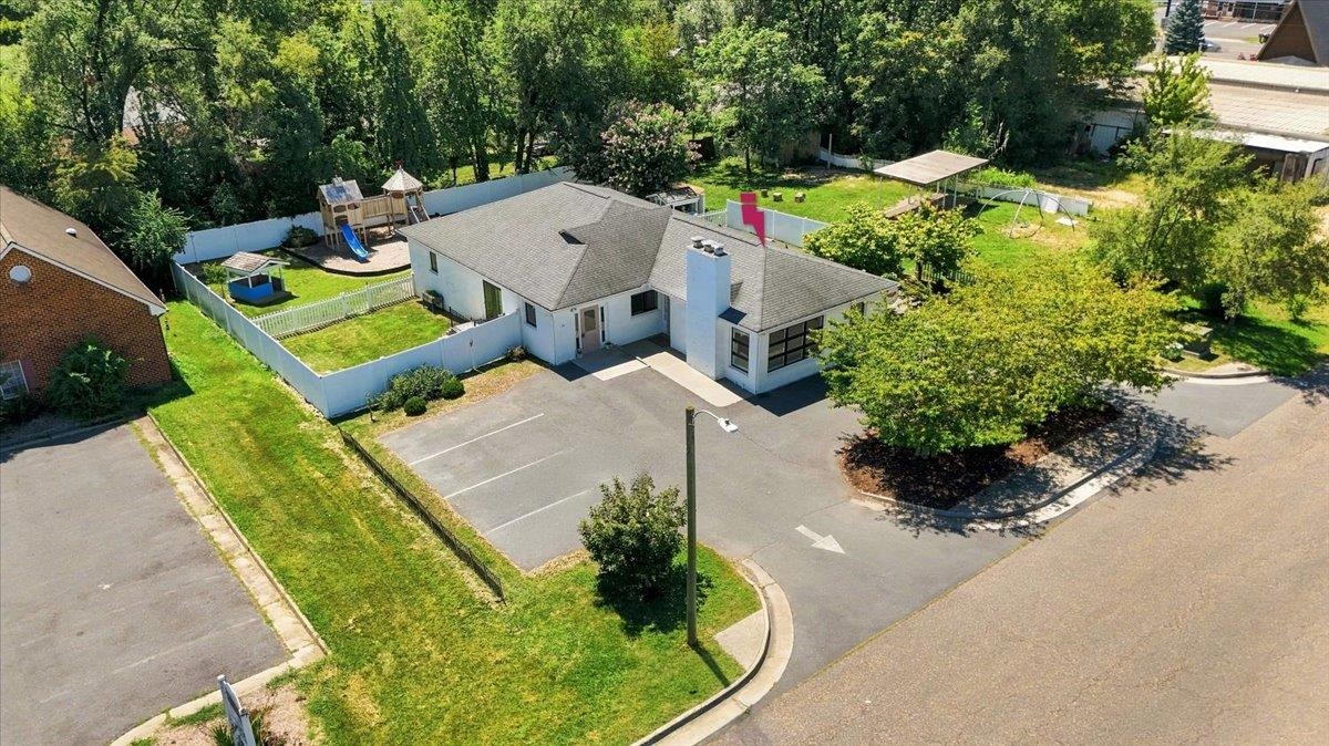 15 SOUTHGATE CT, HARRISONBURG, Virginia 22801, ,Commercial,15 SOUTHGATE CT,680250 MLS # 680250 15 SOUTHGATE CT, HARRISONBURG, Virginia 22801, ,Commercial,15 SOUTHGATE CT,680250 MLS # 680250