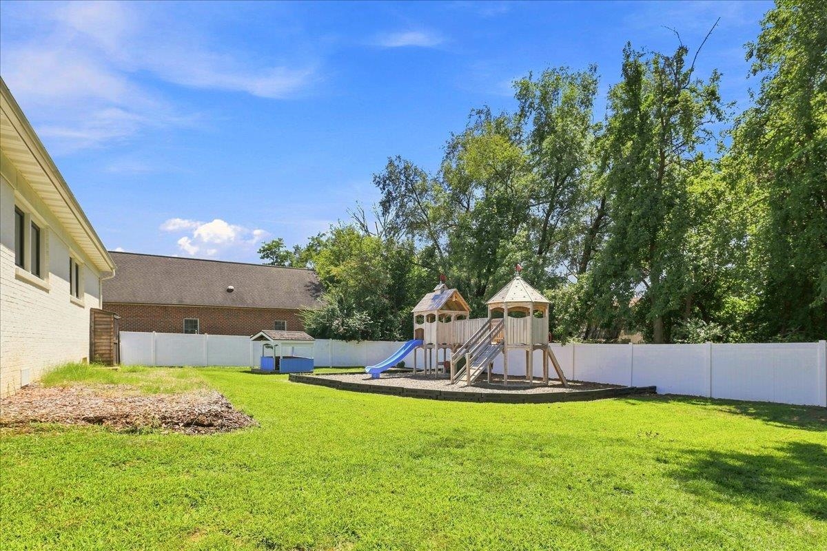 15 SOUTHGATE CT, HARRISONBURG, Virginia 22801, ,Commercial,15 SOUTHGATE CT,680250 MLS # 680250 15 SOUTHGATE CT, HARRISONBURG, Virginia 22801, ,Commercial,15 SOUTHGATE CT,680250 MLS # 680250