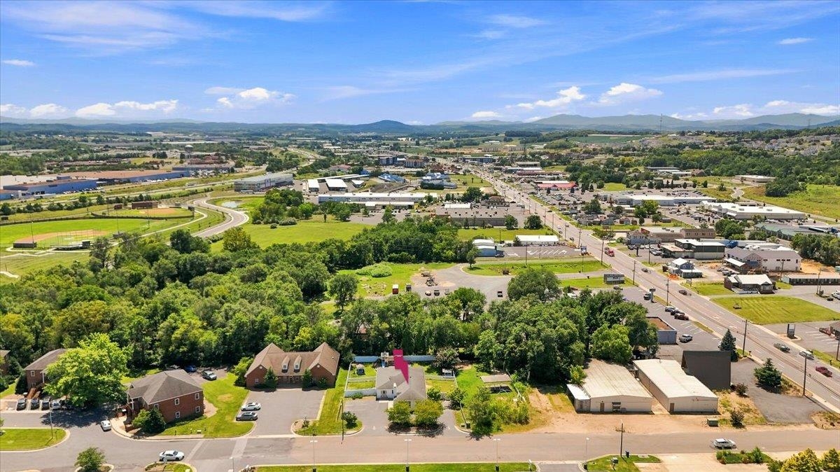 15 SOUTHGATE CT, HARRISONBURG, Virginia 22801, ,Commercial,15 SOUTHGATE CT,680250 MLS # 680250 15 SOUTHGATE CT, HARRISONBURG, Virginia 22801, ,Commercial,15 SOUTHGATE CT,680250 MLS # 680250