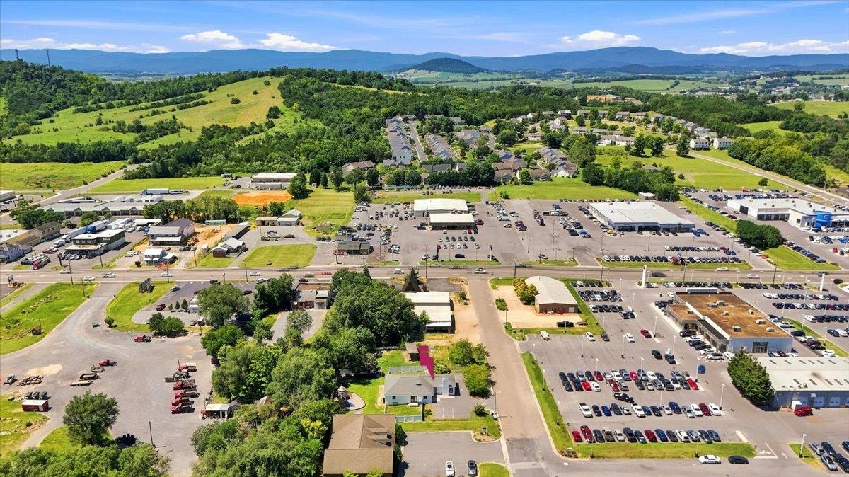 15 SOUTHGATE CT, HARRISONBURG, Virginia 22801, ,Commercial,15 SOUTHGATE CT,680250 MLS # 680250 15 SOUTHGATE CT, HARRISONBURG, Virginia 22801, ,Commercial,15 SOUTHGATE CT,680250 MLS # 680250
