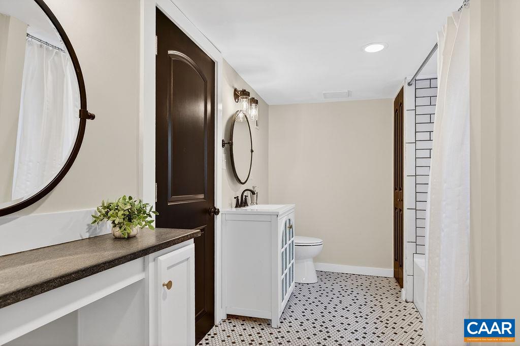 189 OLD ROSELAND RD, ROSELAND, Virginia 22967, 3 Bedrooms Bedrooms, ,3 BathroomsBathrooms,Residential,189 OLD ROSELAND RD,676371 MLS # 676371 189 OLD ROSELAND RD, ROSELAND, Virginia 22967, 3 Bedrooms Bedrooms, ,3 BathroomsBathrooms,Residential,189 OLD ROSELAND RD,676371 MLS # 676371