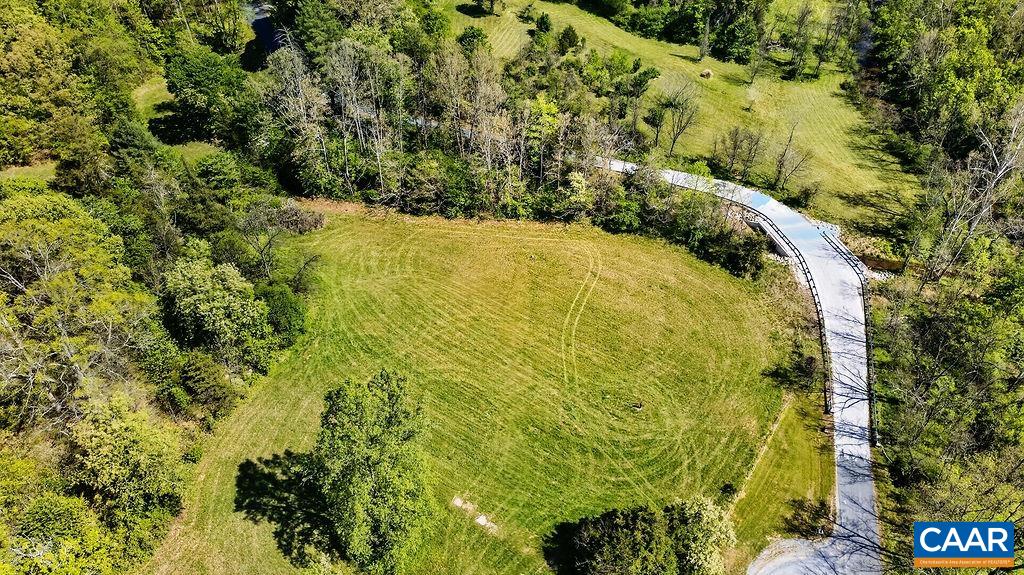 189 OLD ROSELAND RD, ROSELAND, Virginia 22967, 3 Bedrooms Bedrooms, ,3 BathroomsBathrooms,Residential,189 OLD ROSELAND RD,676371 MLS # 676371 189 OLD ROSELAND RD, ROSELAND, Virginia 22967, 3 Bedrooms Bedrooms, ,3 BathroomsBathrooms,Residential,189 OLD ROSELAND RD,676371 MLS # 676371