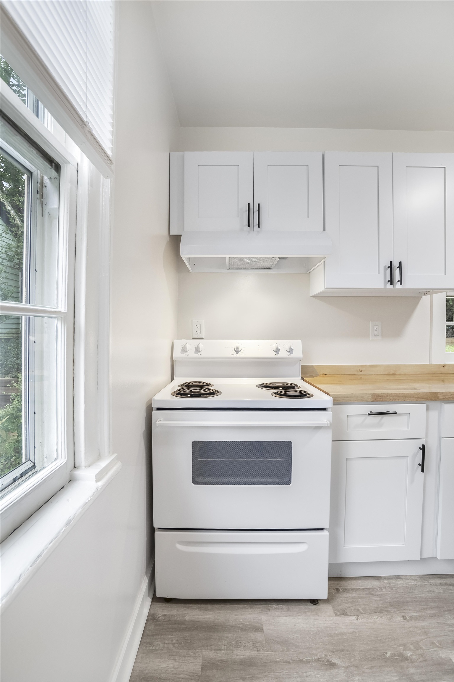 324 GREEN ST, STAUNTON, Virginia 24401, 2 Bedrooms Bedrooms, ,1 BathroomBathrooms,Residential,324 GREEN ST,679535 MLS # 679535 324 GREEN ST, STAUNTON, Virginia 24401, 2 Bedrooms Bedrooms, ,1 BathroomBathrooms,Residential,324 GREEN ST,679535 MLS # 679535