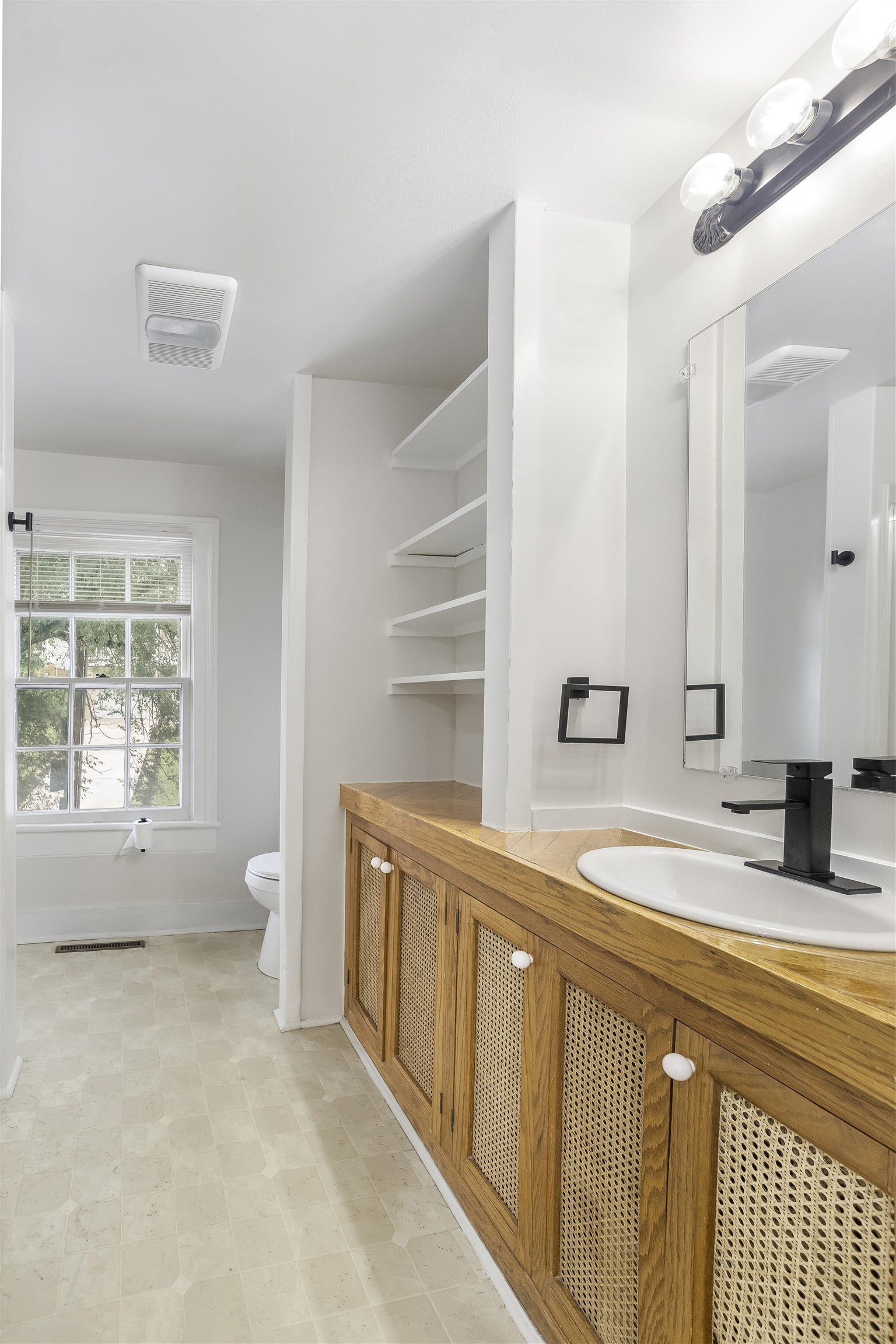 324 GREEN ST, STAUNTON, Virginia 24401, 2 Bedrooms Bedrooms, ,1 BathroomBathrooms,Residential,324 GREEN ST,679535 MLS # 679535 324 GREEN ST, STAUNTON, Virginia 24401, 2 Bedrooms Bedrooms, ,1 BathroomBathrooms,Residential,324 GREEN ST,679535 MLS # 679535