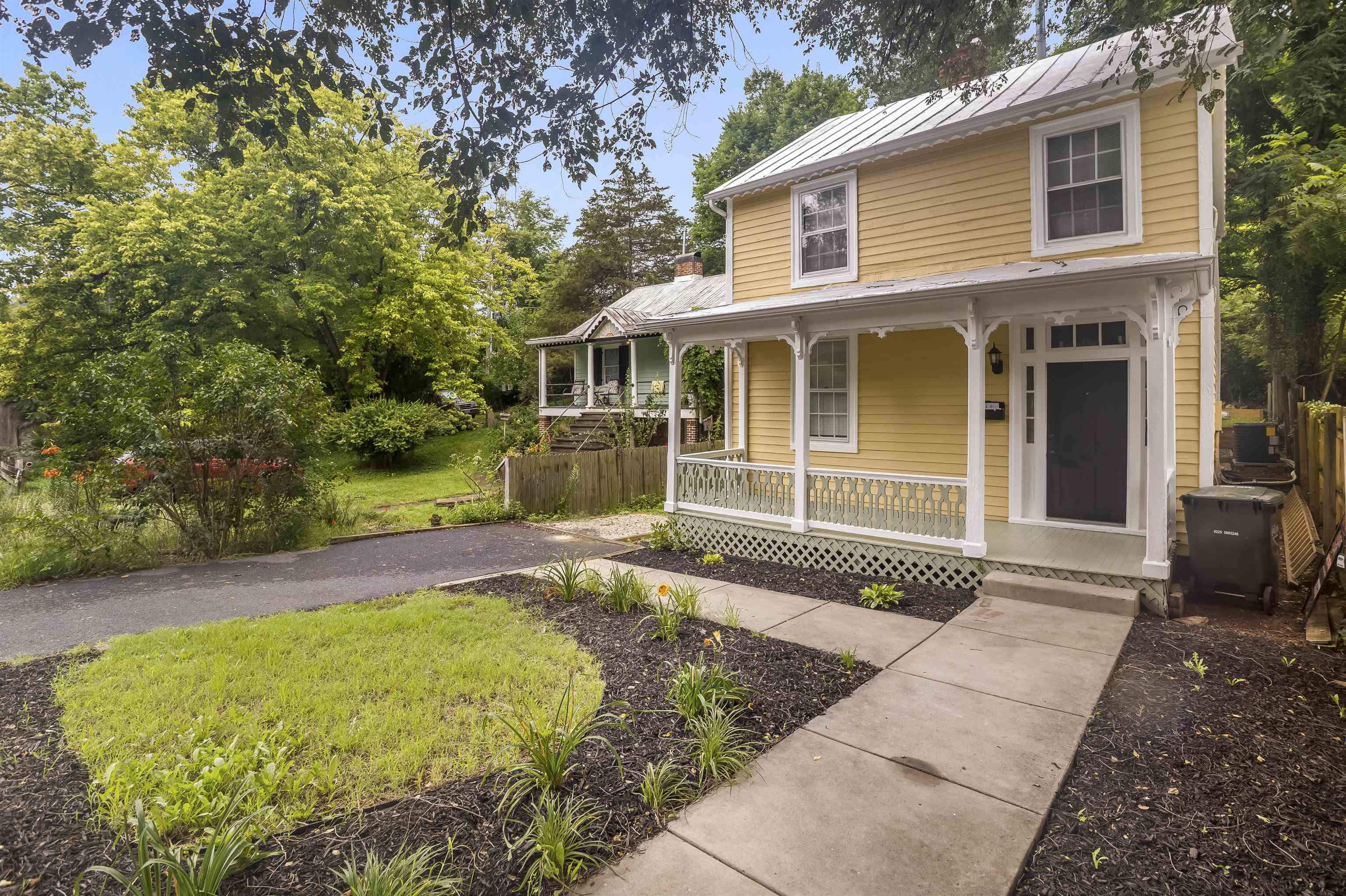 324 GREEN ST, STAUNTON, Virginia 24401, 2 Bedrooms Bedrooms, ,1 BathroomBathrooms,Residential,324 GREEN ST,679535 MLS # 679535 324 GREEN ST, STAUNTON, Virginia 24401, 2 Bedrooms Bedrooms, ,1 BathroomBathrooms,Residential,324 GREEN ST,679535 MLS # 679535