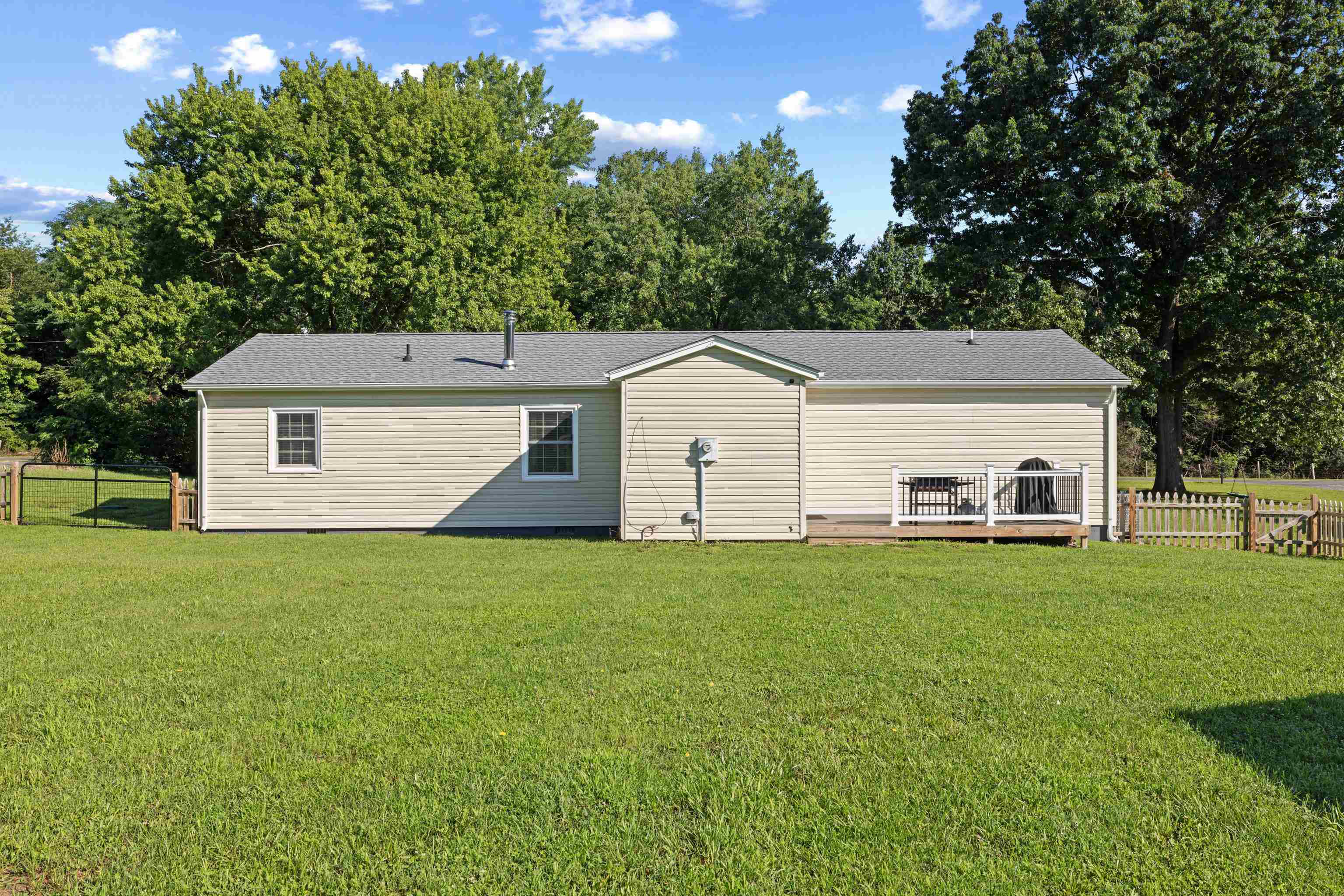 440 DRY BRANCH RD, CHURCHVILLE, Virginia 24421, 4 Bedrooms Bedrooms, ,2 BathroomsBathrooms,Residential,440 DRY BRANCH RD,679582 MLS # 679582 440 DRY BRANCH RD, CHURCHVILLE, Virginia 24421, 4 Bedrooms Bedrooms, ,2 BathroomsBathrooms,Residential,440 DRY BRANCH RD,679582 MLS # 679582
