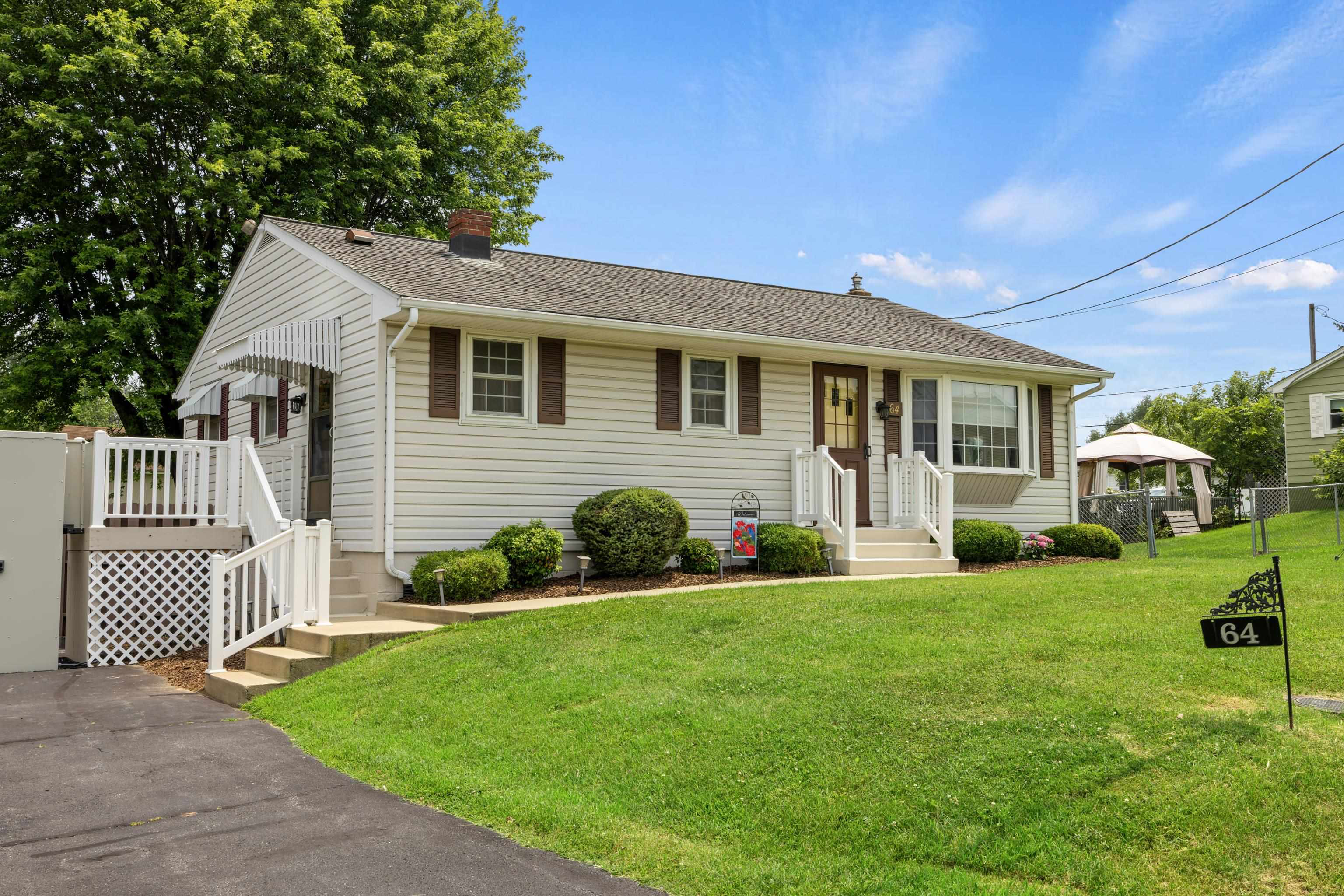 64 ANTRIM RD, FISHERSVILLE, Virginia 22939, 3 Bedrooms Bedrooms, ,2 BathroomsBathrooms,Residential,64 ANTRIM RD,680234 MLS # 680234