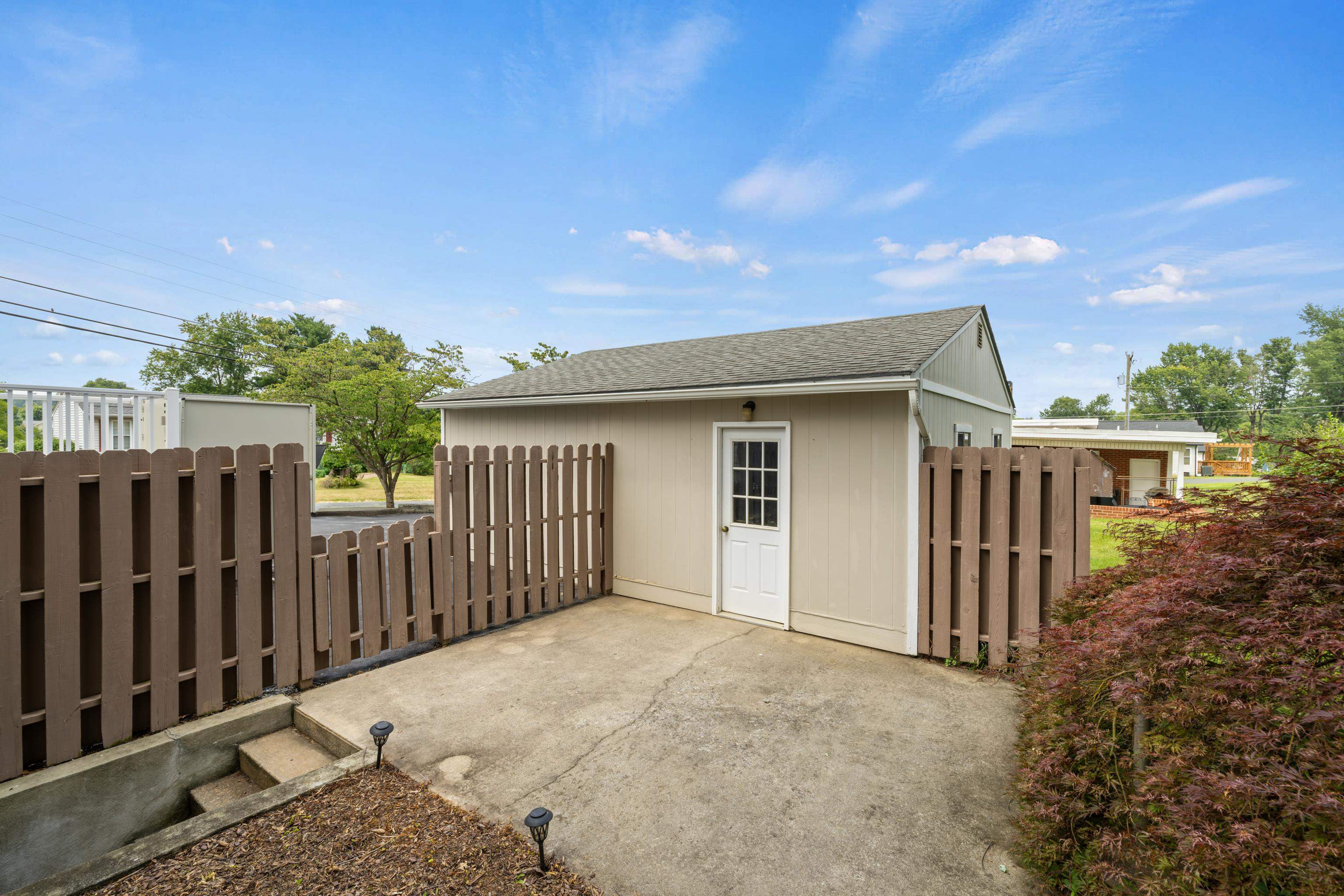 64 ANTRIM RD, FISHERSVILLE, Virginia 22939, 3 Bedrooms Bedrooms, ,2 BathroomsBathrooms,Residential,64 ANTRIM RD,680234 MLS # 680234
