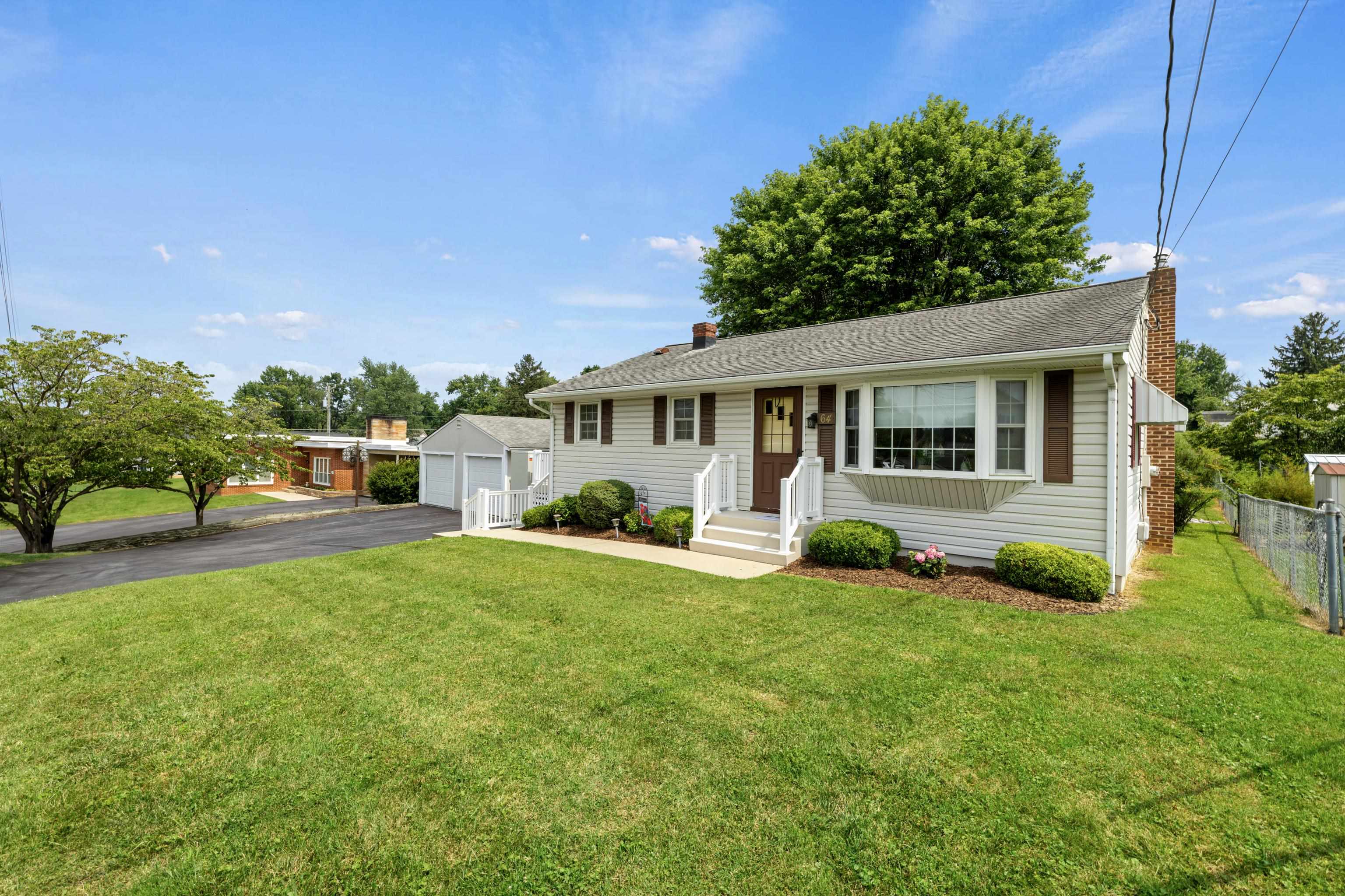64 ANTRIM RD, FISHERSVILLE, Virginia 22939, 3 Bedrooms Bedrooms, ,2 BathroomsBathrooms,Residential,64 ANTRIM RD,680234 MLS # 680234
