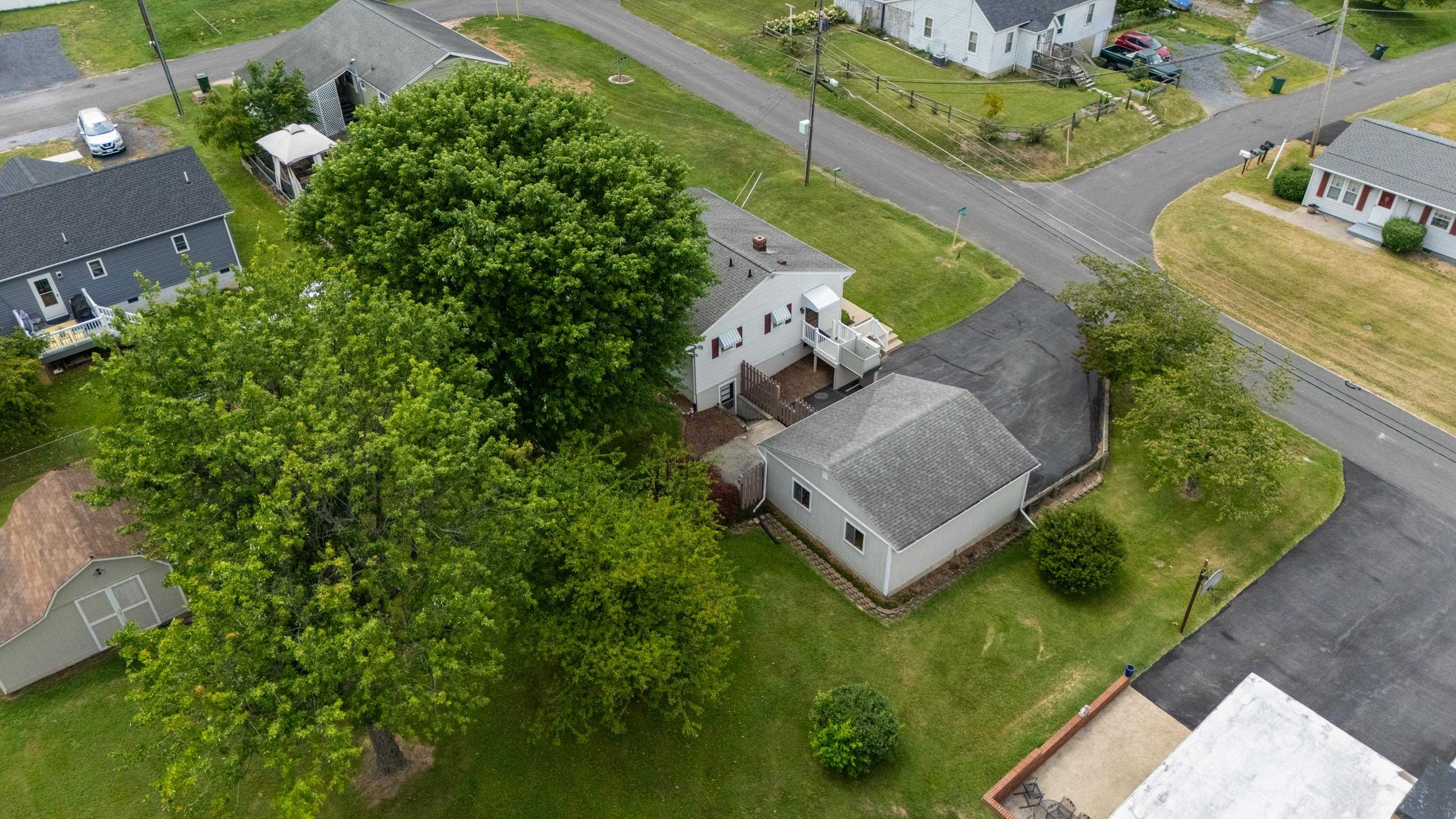 64 ANTRIM RD, FISHERSVILLE, Virginia 22939, 3 Bedrooms Bedrooms, ,2 BathroomsBathrooms,Residential,64 ANTRIM RD,680234 MLS # 680234