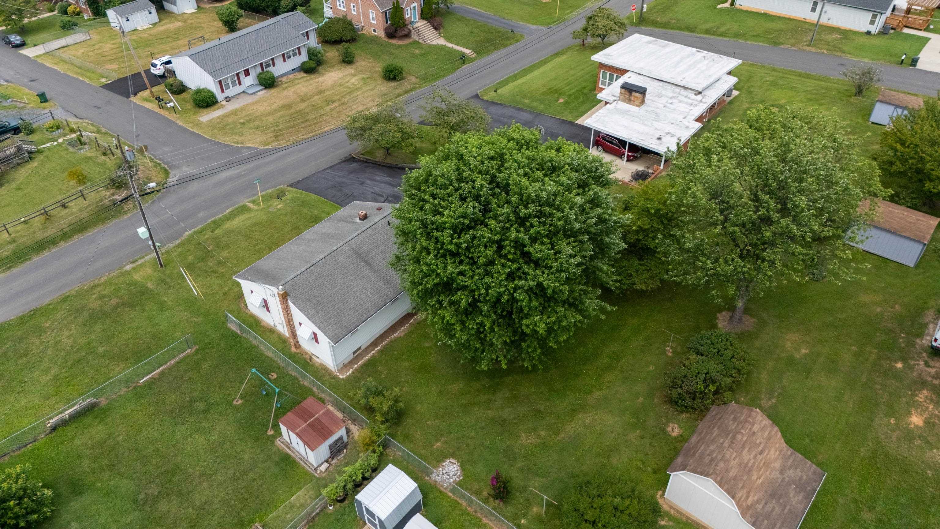 64 ANTRIM RD, FISHERSVILLE, Virginia 22939, 3 Bedrooms Bedrooms, ,2 BathroomsBathrooms,Residential,64 ANTRIM RD,680234 MLS # 680234