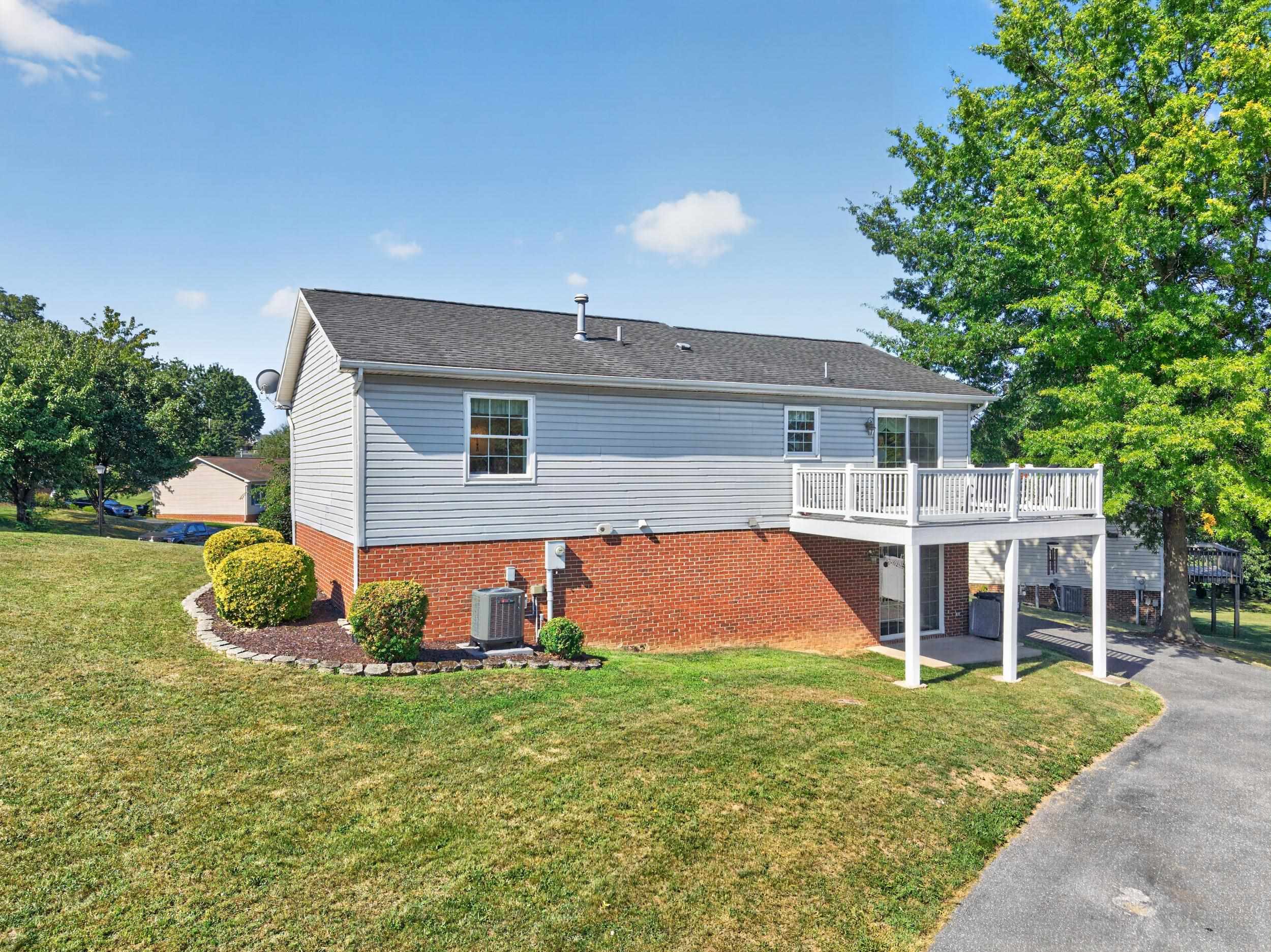 1251 WATERMAN DR, HARRISONBURG, Virginia 22802, 4 Bedrooms Bedrooms, ,3 BathroomsBathrooms,Residential,1251 Waterman Dr, Harrisonburg, VA 22802,1251 WATERMAN DR,680237 MLS # 680237 1251 WATERMAN DR, HARRISONBURG, Virginia 22802, 4 Bedrooms Bedrooms, ,3 BathroomsBathrooms,Residential,1251 Waterman Dr, Harrisonburg, VA 22802,1251 WATERMAN DR,680237 MLS # 680237