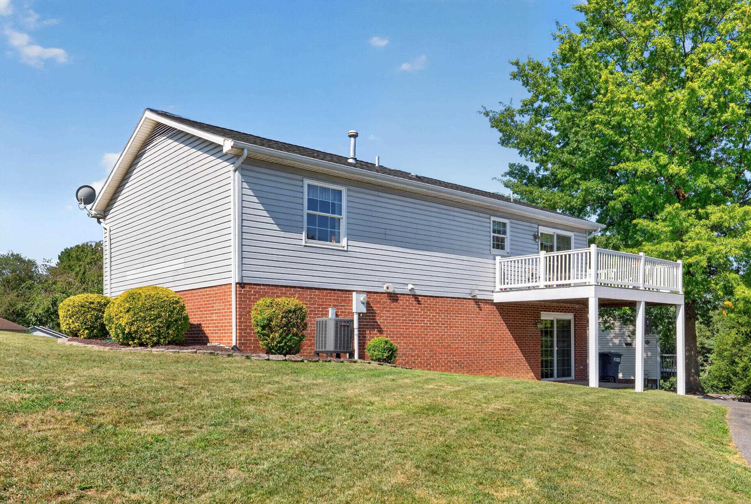 1251 WATERMAN DR, HARRISONBURG, Virginia 22802, 4 Bedrooms Bedrooms, ,3 BathroomsBathrooms,Residential,1251 Waterman Dr, Harrisonburg, VA 22802,1251 WATERMAN DR,680237 MLS # 680237 1251 WATERMAN DR, HARRISONBURG, Virginia 22802, 4 Bedrooms Bedrooms, ,3 BathroomsBathrooms,Residential,1251 Waterman Dr, Harrisonburg, VA 22802,1251 WATERMAN DR,680237 MLS # 680237