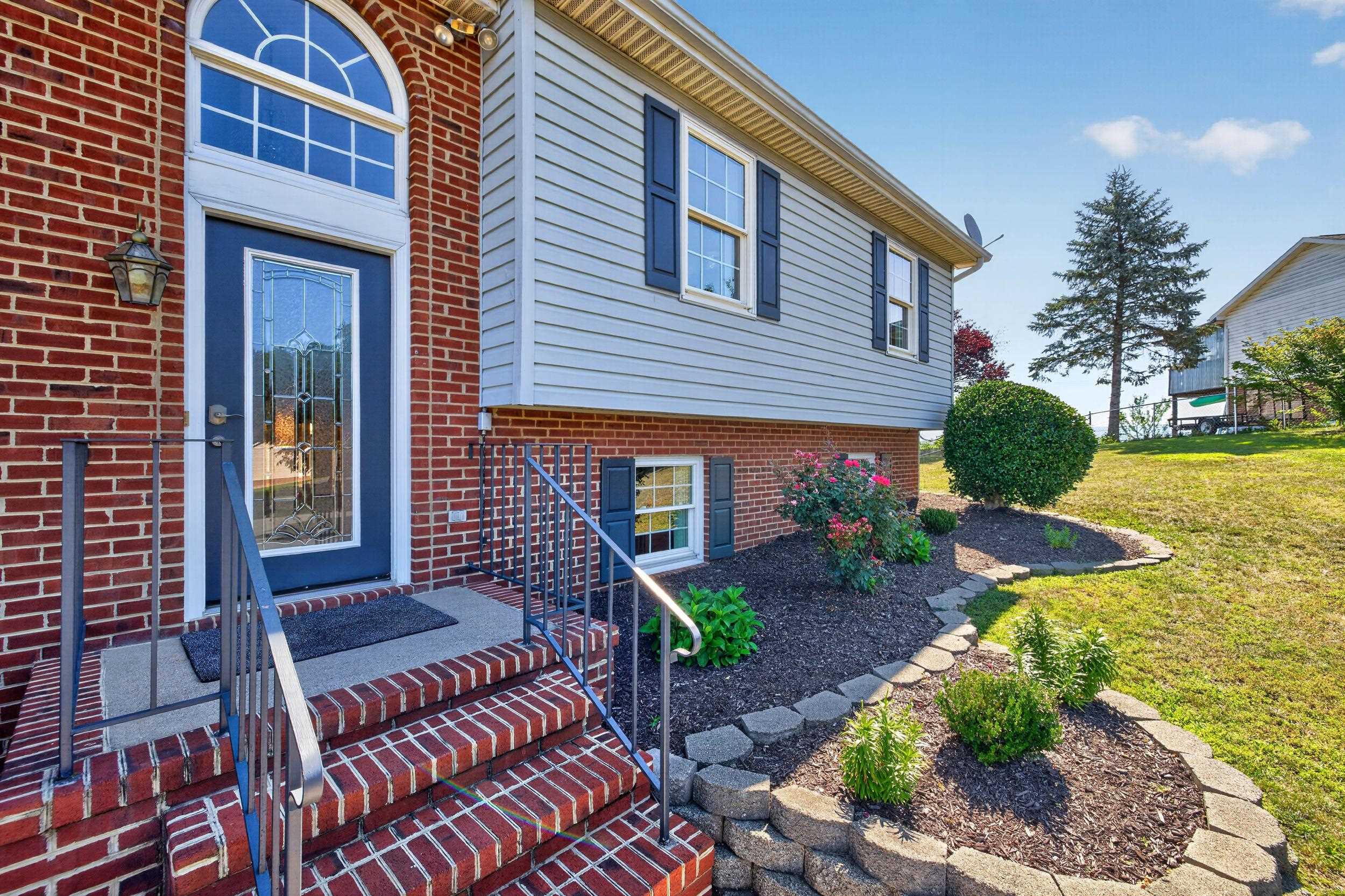 1251 WATERMAN DR, HARRISONBURG, Virginia 22802, 4 Bedrooms Bedrooms, ,3 BathroomsBathrooms,Residential,1251 Waterman Dr, Harrisonburg, VA 22802,1251 WATERMAN DR,680237 MLS # 680237 1251 WATERMAN DR, HARRISONBURG, Virginia 22802, 4 Bedrooms Bedrooms, ,3 BathroomsBathrooms,Residential,1251 Waterman Dr, Harrisonburg, VA 22802,1251 WATERMAN DR,680237 MLS # 680237