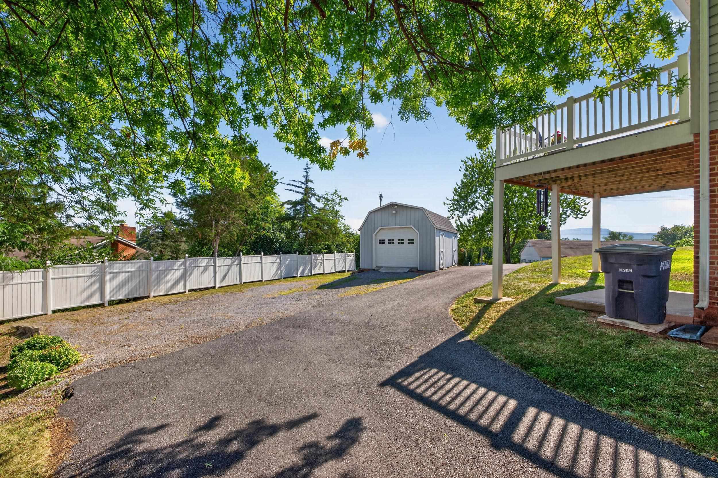 1251 WATERMAN DR, HARRISONBURG, Virginia 22802, 4 Bedrooms Bedrooms, ,3 BathroomsBathrooms,Residential,1251 Waterman Dr, Harrisonburg, VA 22802,1251 WATERMAN DR,680237 MLS # 680237 1251 WATERMAN DR, HARRISONBURG, Virginia 22802, 4 Bedrooms Bedrooms, ,3 BathroomsBathrooms,Residential,1251 Waterman Dr, Harrisonburg, VA 22802,1251 WATERMAN DR,680237 MLS # 680237