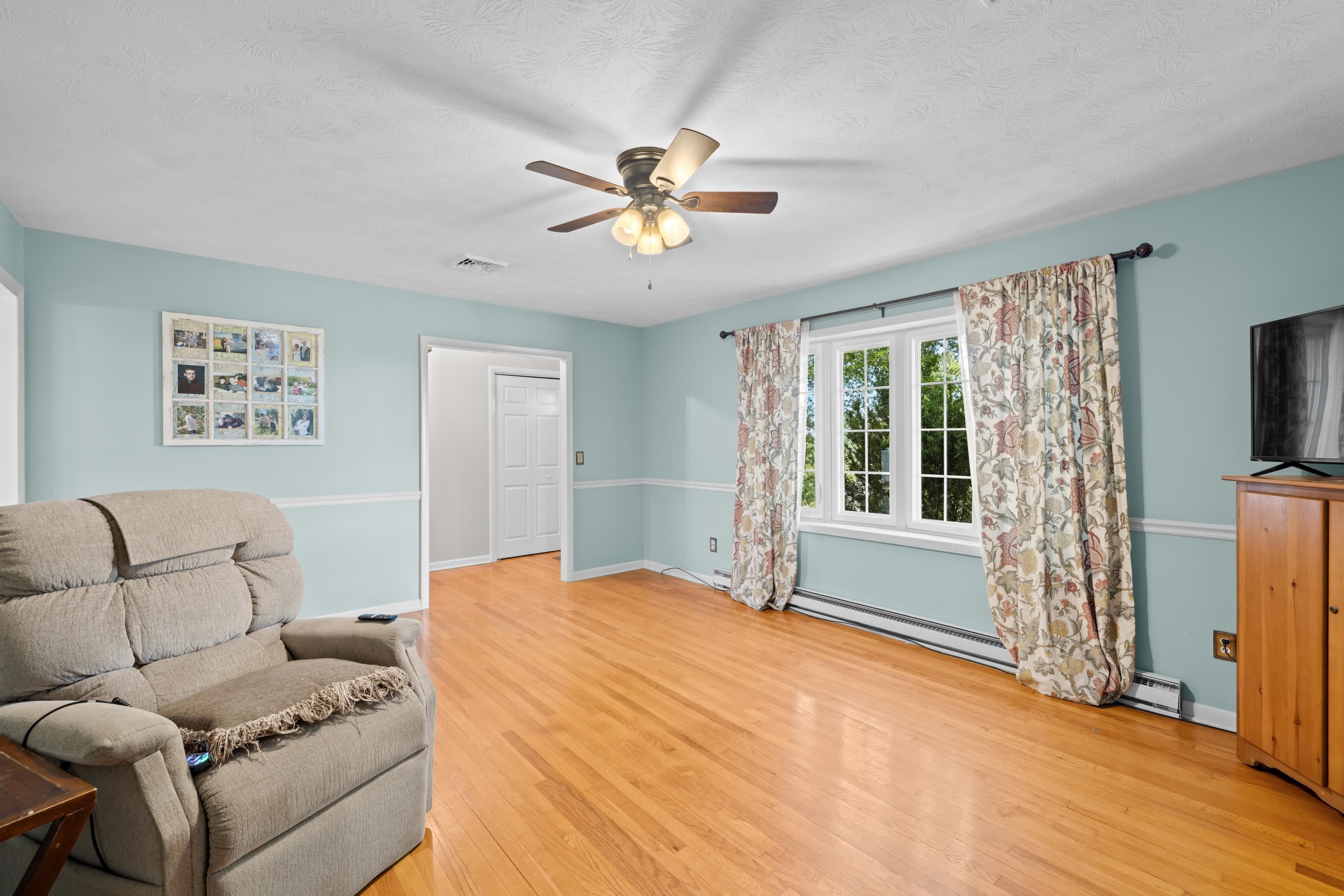 174 RIVER VIEW DR, VERONA, Virginia 24482, 3 Bedrooms Bedrooms, ,2 BathroomsBathrooms,Residential,174 RIVER VIEW DR,680238 MLS # 680238 174 RIVER VIEW DR, VERONA, Virginia 24482, 3 Bedrooms Bedrooms, ,2 BathroomsBathrooms,Residential,174 RIVER VIEW DR,680238 MLS # 680238