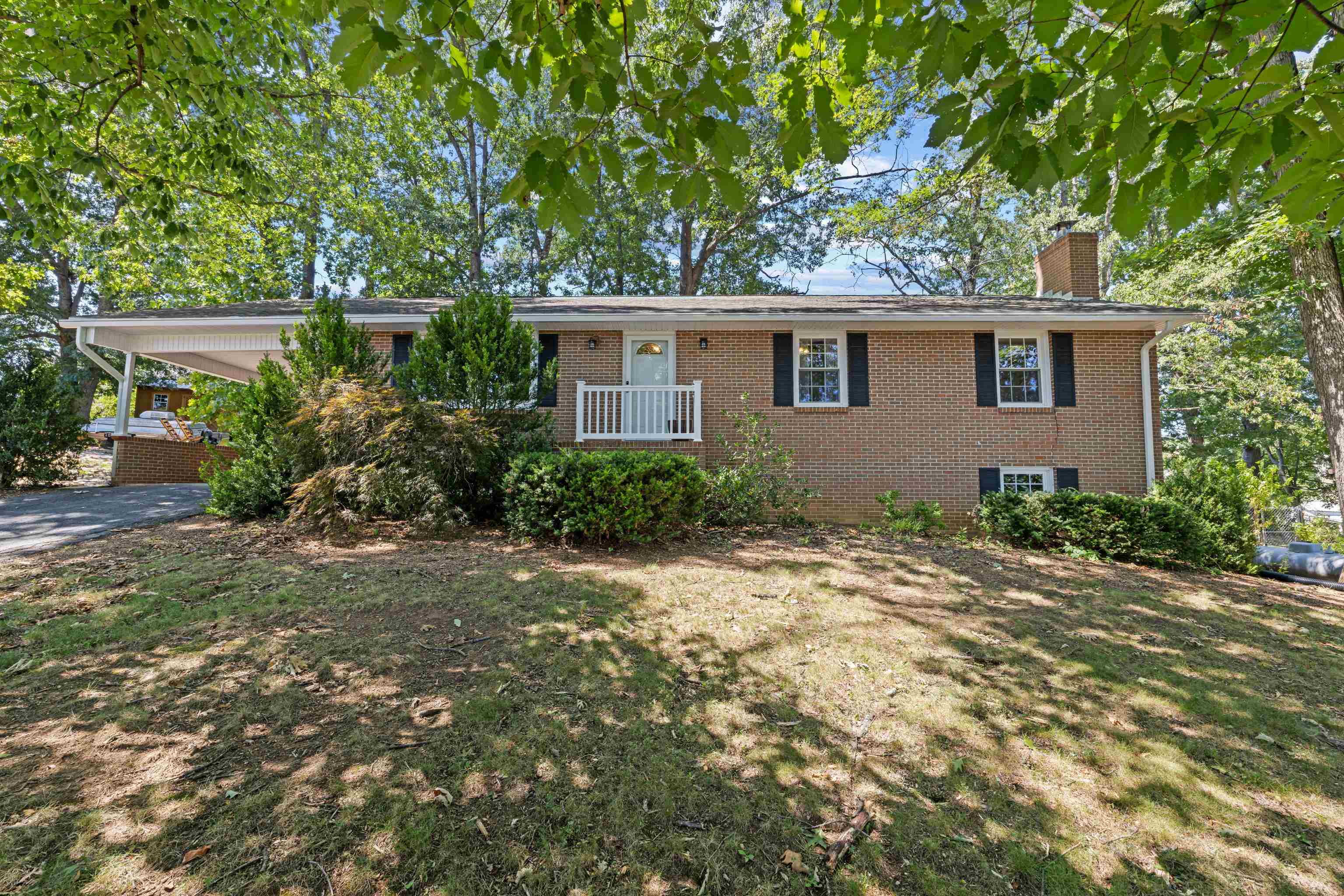 174 RIVER VIEW DR, VERONA, Virginia 24482, 3 Bedrooms Bedrooms, ,2 BathroomsBathrooms,Residential,174 RIVER VIEW DR,680238 MLS # 680238 174 RIVER VIEW DR, VERONA, Virginia 24482, 3 Bedrooms Bedrooms, ,2 BathroomsBathrooms,Residential,174 RIVER VIEW DR,680238 MLS # 680238
