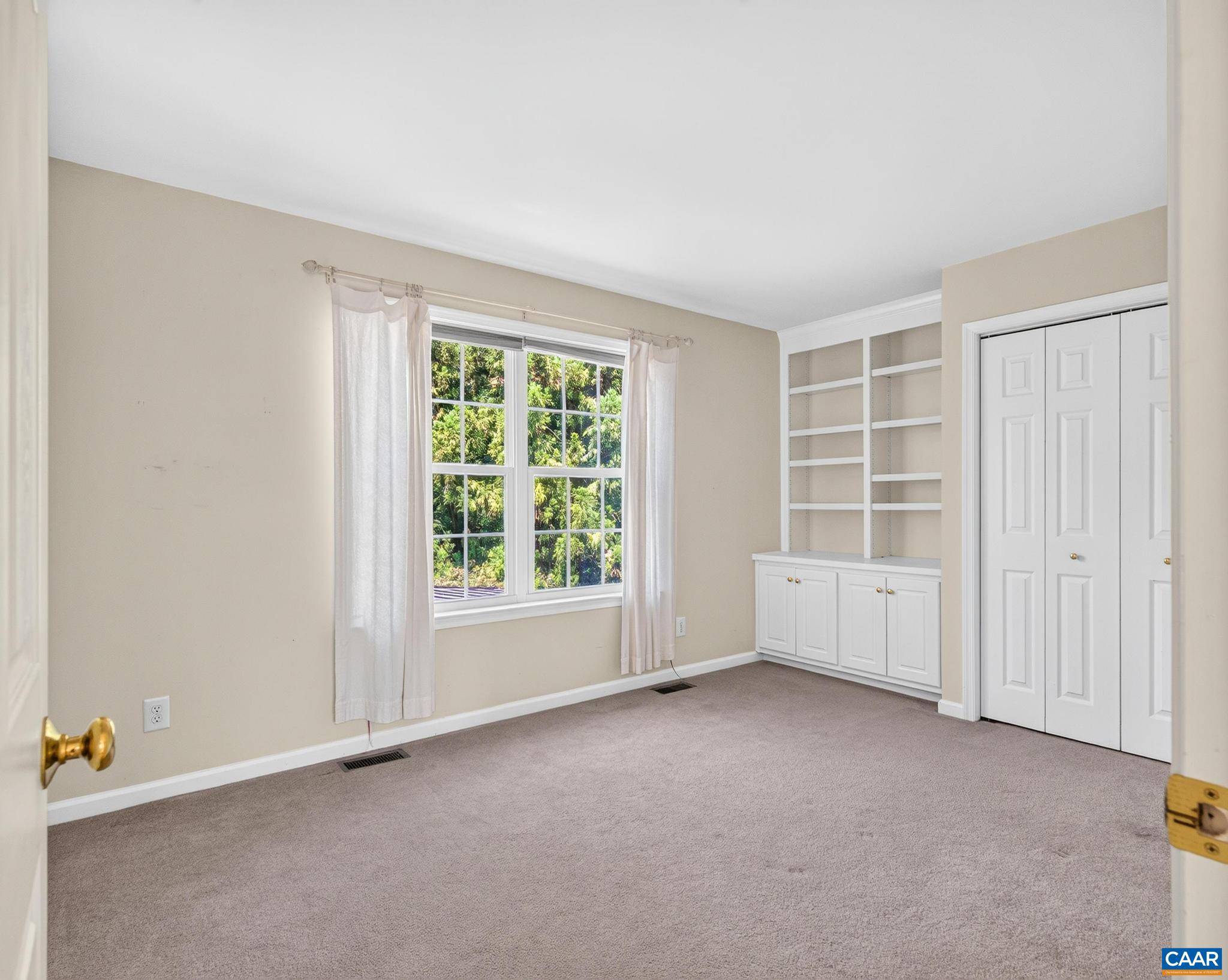 3238 TURNBERRY CIR, CHARLOTTESVILLE, Virginia 22911, 5 Bedrooms Bedrooms, ,3 BathroomsBathrooms,Residential,3238 TURNBERRY CIR,680257 MLS # 680257