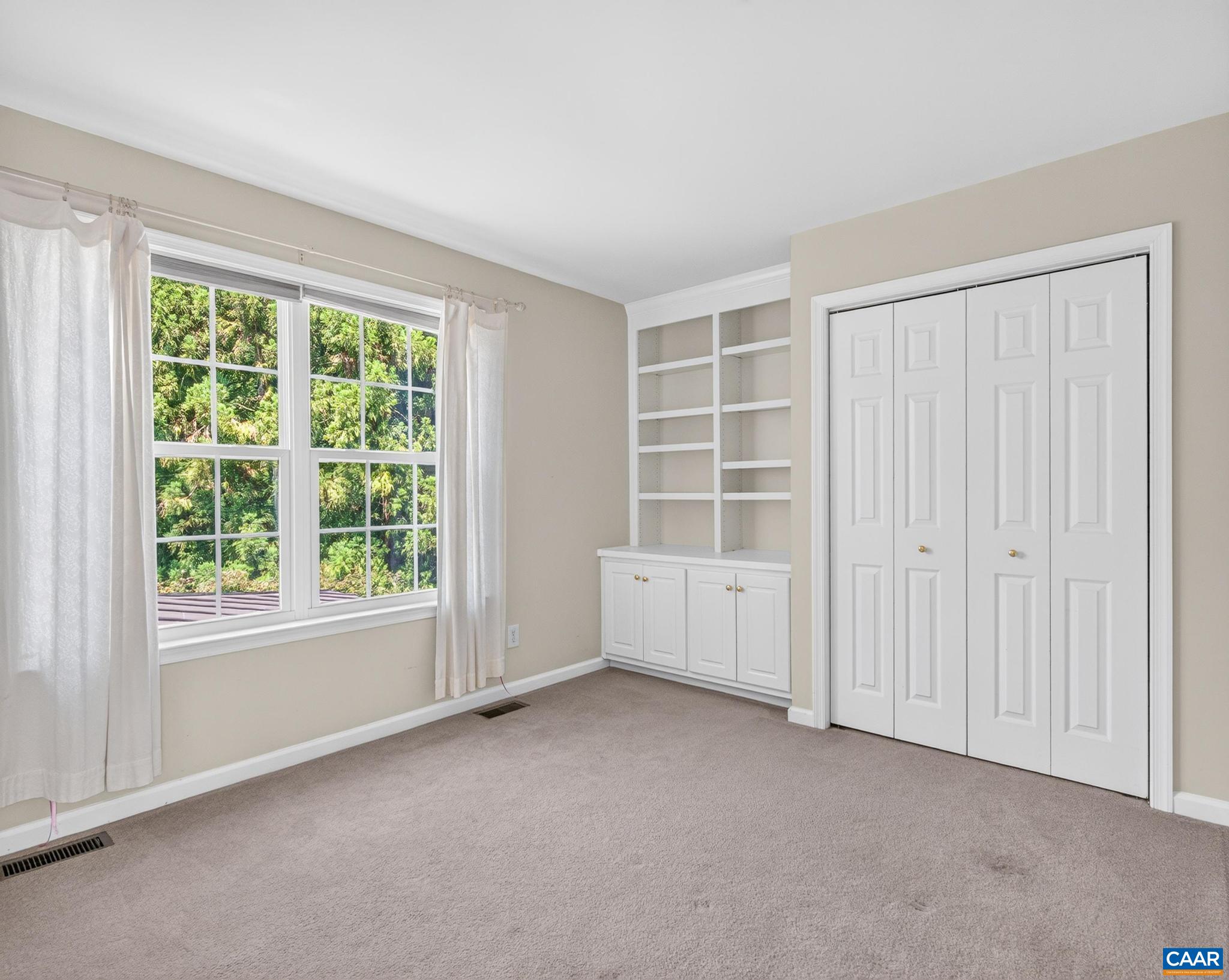 3238 TURNBERRY CIR, CHARLOTTESVILLE, Virginia 22911, 5 Bedrooms Bedrooms, ,3 BathroomsBathrooms,Residential,3238 TURNBERRY CIR,680257 MLS # 680257