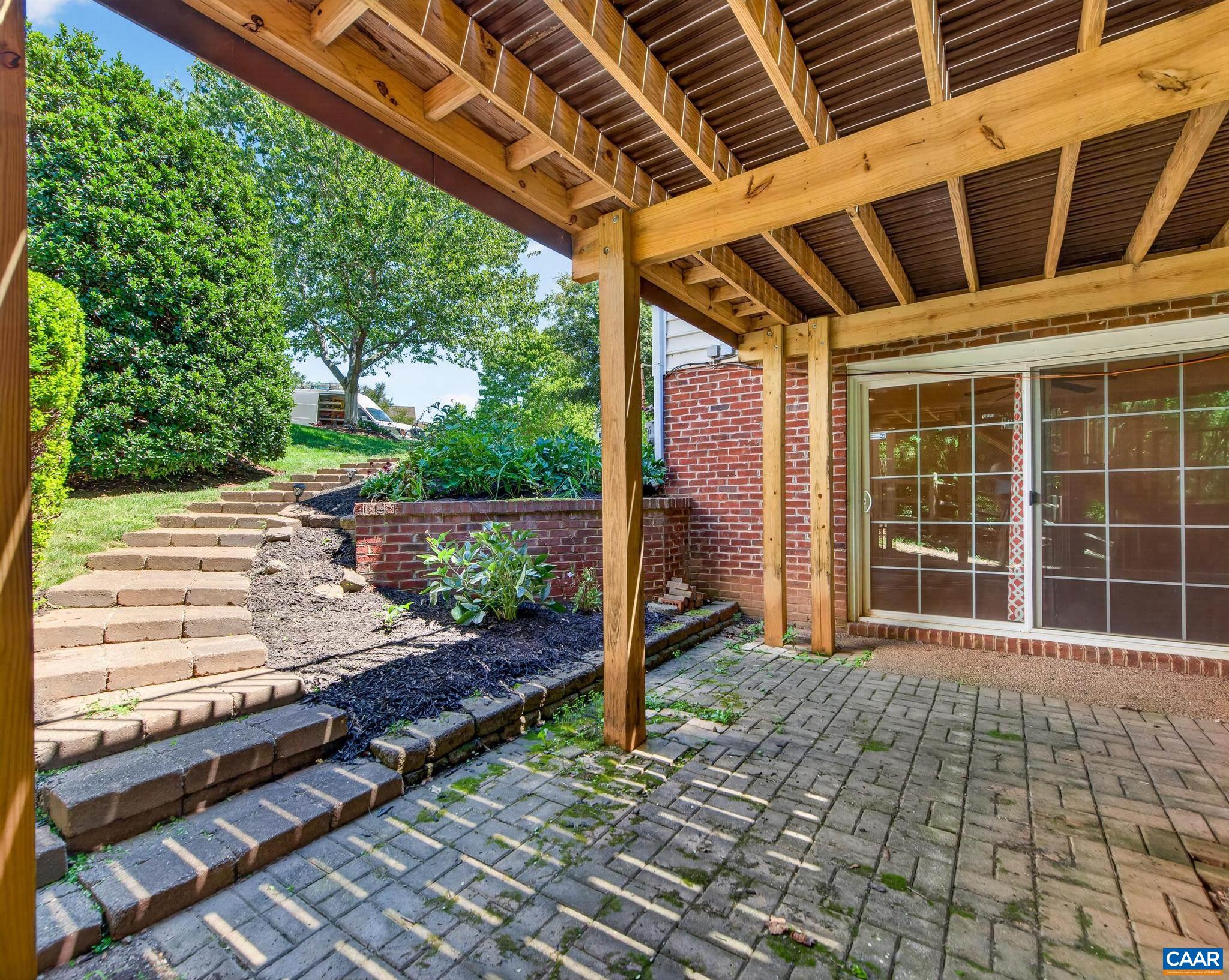 3238 TURNBERRY CIR, CHARLOTTESVILLE, Virginia 22911, 5 Bedrooms Bedrooms, ,3 BathroomsBathrooms,Residential,3238 TURNBERRY CIR,680257 MLS # 680257