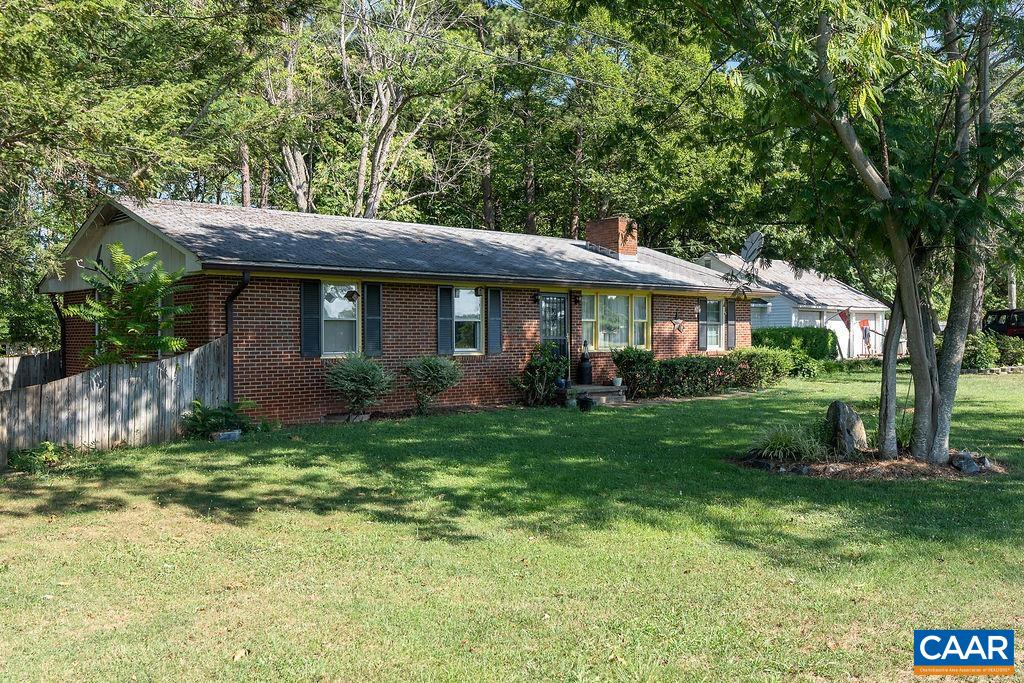 5071 ROLLING RD S, SCOTTSVILLE, Virginia 24590, 3 Bedrooms Bedrooms, ,2 BathroomsBathrooms,Residential,5071 ROLLING RD S,680265 MLS # 680265 5071 ROLLING RD S, SCOTTSVILLE, Virginia 24590, 3 Bedrooms Bedrooms, ,2 BathroomsBathrooms,Residential,5071 ROLLING RD S,680265 MLS # 680265