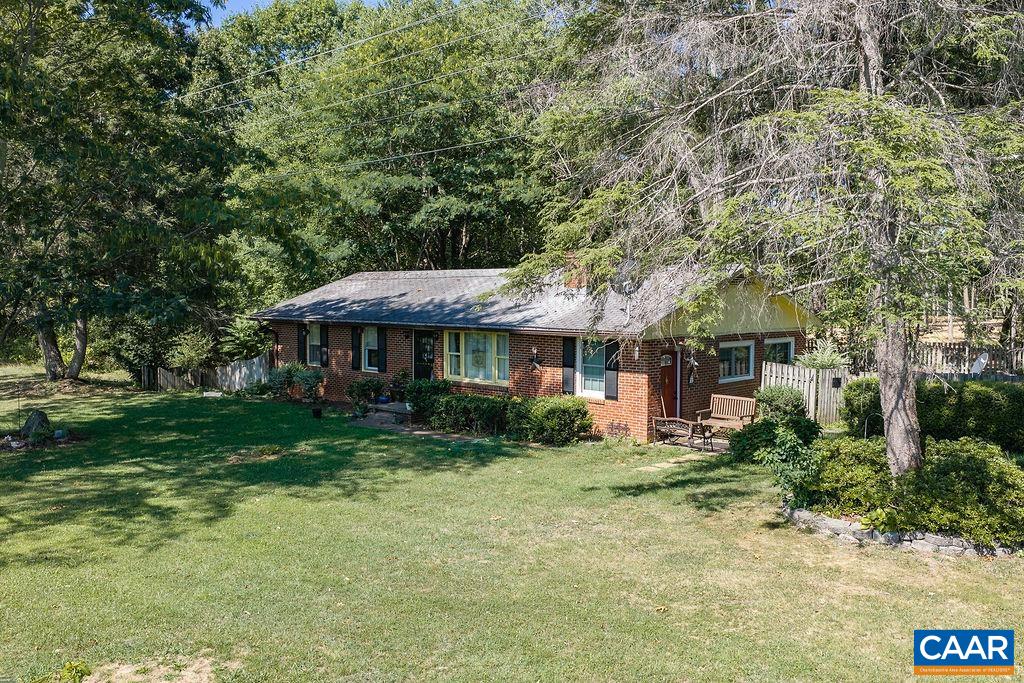 5071 ROLLING RD S, SCOTTSVILLE, Virginia 24590, 3 Bedrooms Bedrooms, ,2 BathroomsBathrooms,Residential,5071 ROLLING RD S,680265 MLS # 680265 5071 ROLLING RD S, SCOTTSVILLE, Virginia 24590, 3 Bedrooms Bedrooms, ,2 BathroomsBathrooms,Residential,5071 ROLLING RD S,680265 MLS # 680265