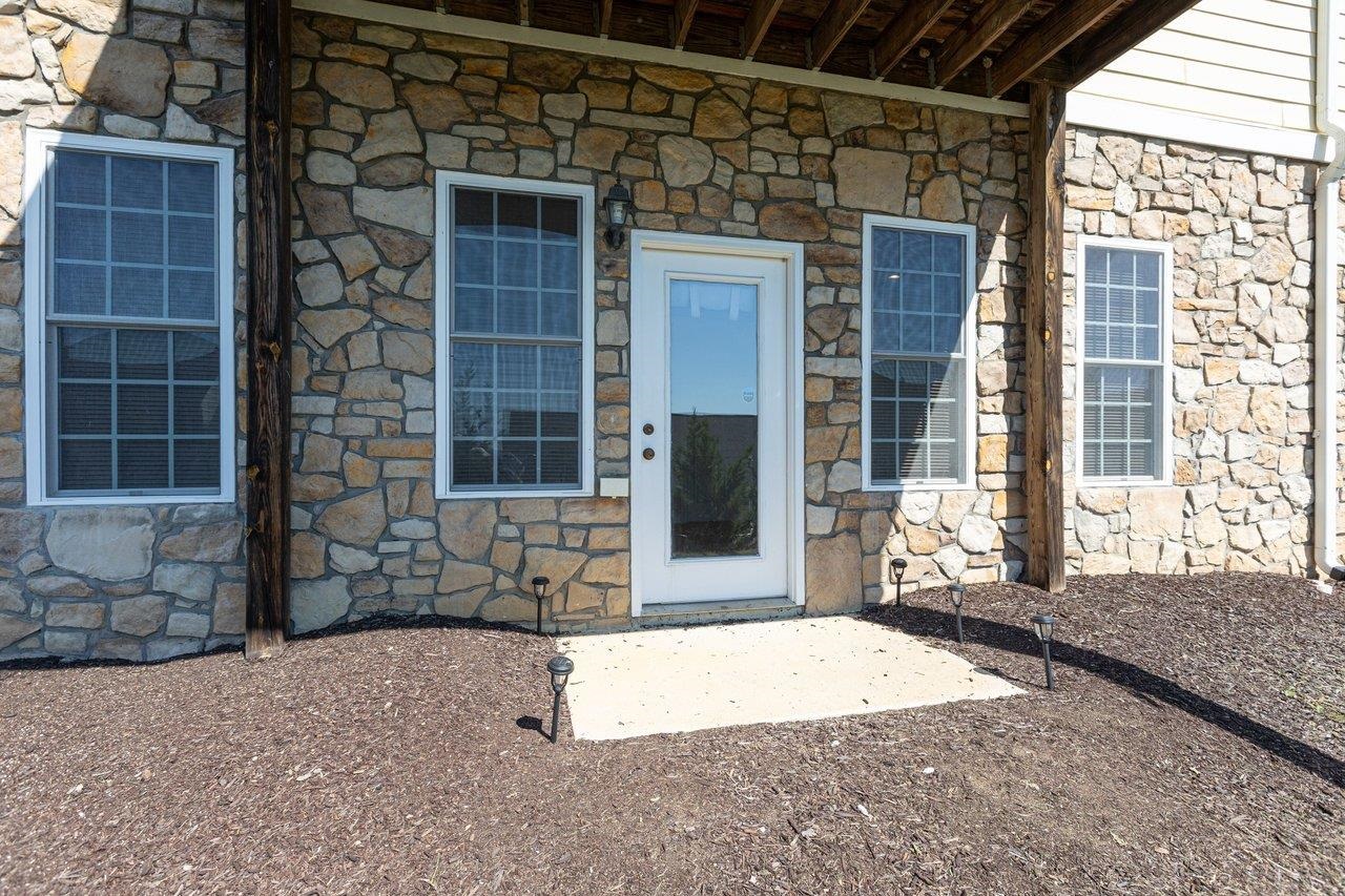 45 #101 WINDGATE CIR, FISHERSVILLE, Virginia 22939, 2 Bedrooms Bedrooms, ,2 BathroomsBathrooms,Residential,45 #101 WINDGATE CIR,680221 MLS # 680221 45 #101 WINDGATE CIR, FISHERSVILLE, Virginia 22939, 2 Bedrooms Bedrooms, ,2 BathroomsBathrooms,Residential,45 #101 WINDGATE CIR,680221 MLS # 680221