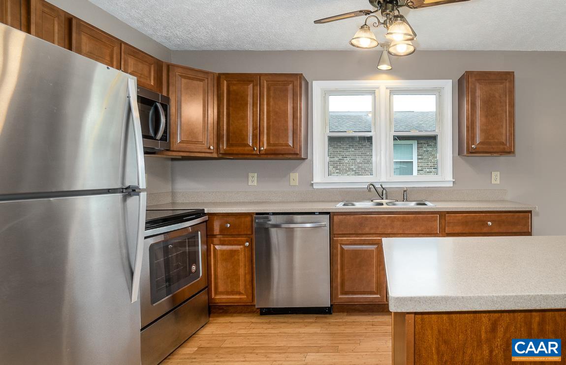 674 E 14TH ST, BUENA VISTA, Virginia 24416, 3 Bedrooms Bedrooms, ,2 BathroomsBathrooms,Residential,674 E 14TH ST,680229 MLS # 680229 674 E 14TH ST, BUENA VISTA, Virginia 24416, 3 Bedrooms Bedrooms, ,2 BathroomsBathrooms,Residential,674 E 14TH ST,680229 MLS # 680229