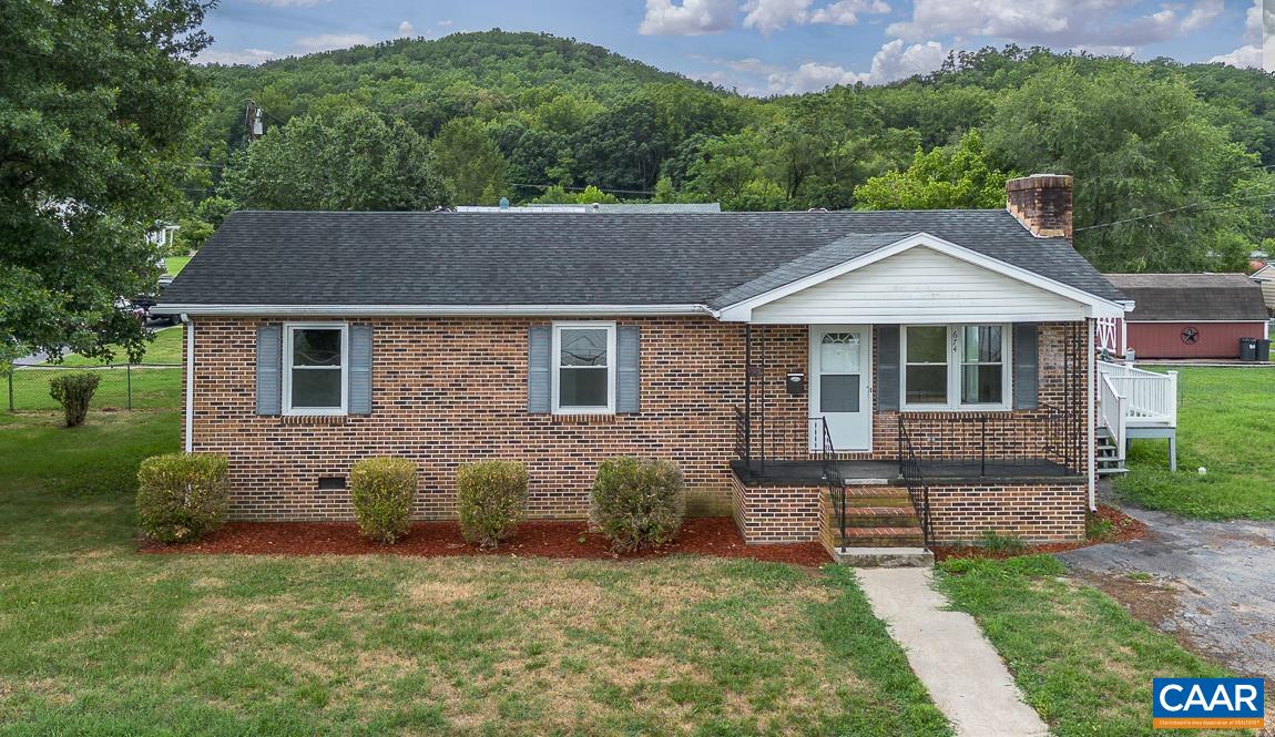 674 E 14TH ST, BUENA VISTA, Virginia 24416, 3 Bedrooms Bedrooms, ,2 BathroomsBathrooms,Residential,674 E 14TH ST,680229 MLS # 680229 674 E 14TH ST, BUENA VISTA, Virginia 24416, 3 Bedrooms Bedrooms, ,2 BathroomsBathrooms,Residential,674 E 14TH ST,680229 MLS # 680229