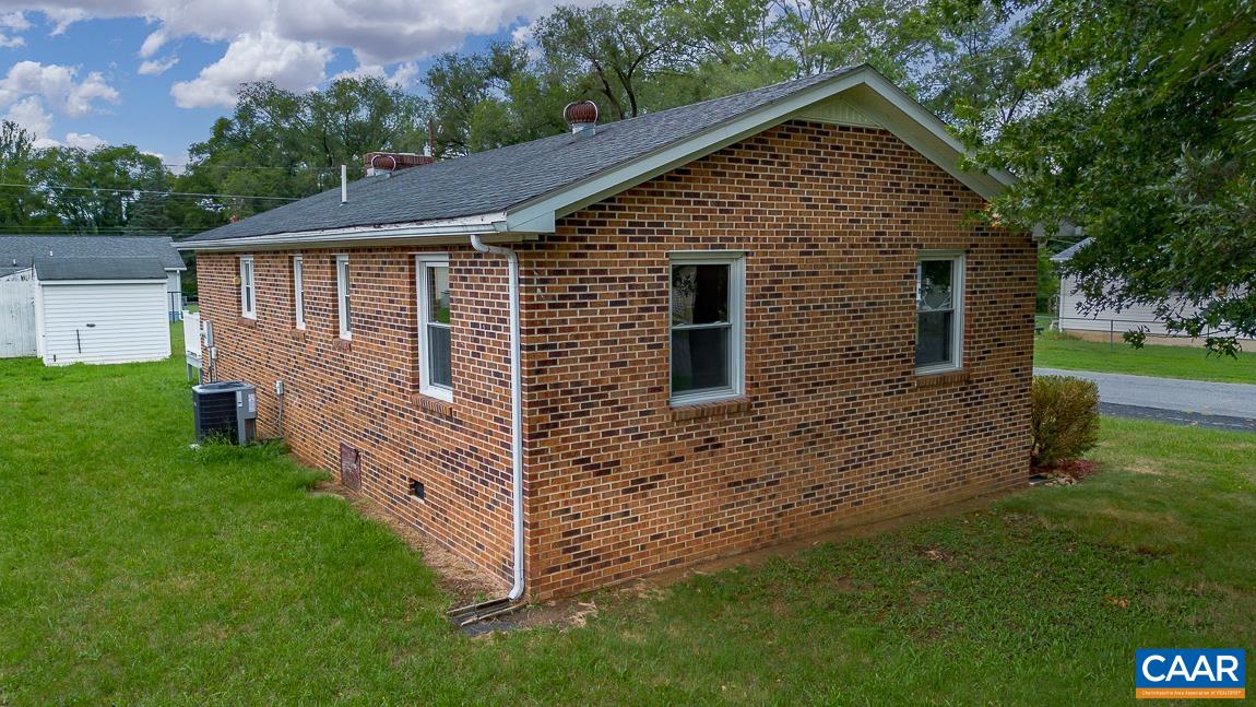 674 E 14TH ST, BUENA VISTA, Virginia 24416, 3 Bedrooms Bedrooms, ,2 BathroomsBathrooms,Residential,674 E 14TH ST,680229 MLS # 680229 674 E 14TH ST, BUENA VISTA, Virginia 24416, 3 Bedrooms Bedrooms, ,2 BathroomsBathrooms,Residential,674 E 14TH ST,680229 MLS # 680229