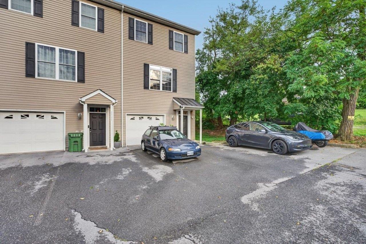 2323 KENDALL LN, HARRISONBURG, Virginia 22801, 3 Bedrooms Bedrooms, ,3 BathroomsBathrooms,Residential,2323 KENDALL LN,680273 MLS # 680273 2323 KENDALL LN, HARRISONBURG, Virginia 22801, 3 Bedrooms Bedrooms, ,3 BathroomsBathrooms,Residential,2323 KENDALL LN,680273 MLS # 680273