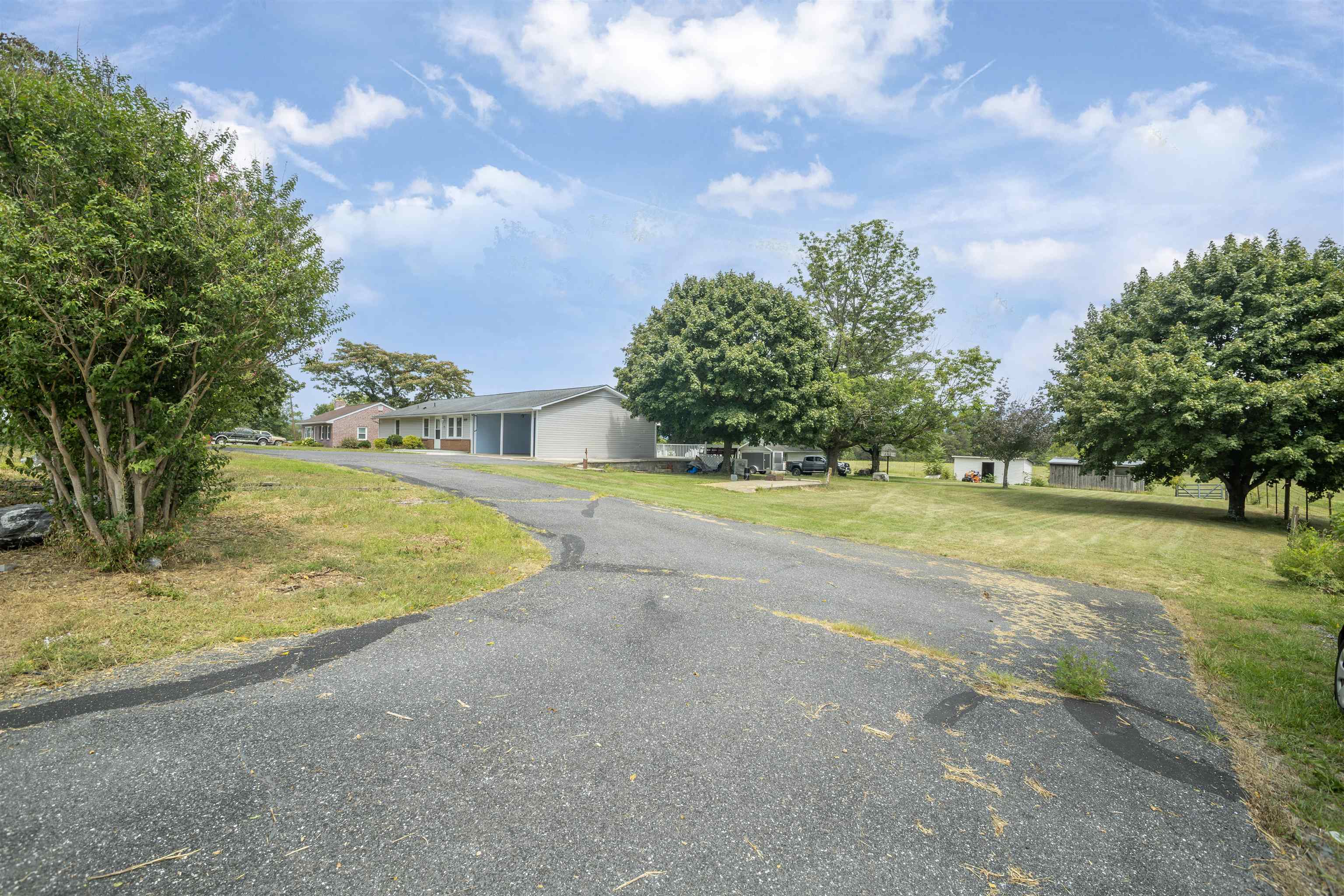 8180 NORTH VALLEY PIKE, ROCKINGHAM, Virginia 22802, 4 Bedrooms Bedrooms, ,2 BathroomsBathrooms,Residential,8180 NORTH VALLEY PIKE,680275 MLS # 680275 8180 NORTH VALLEY PIKE, ROCKINGHAM, Virginia 22802, 4 Bedrooms Bedrooms, ,2 BathroomsBathrooms,Residential,8180 NORTH VALLEY PIKE,680275 MLS # 680275