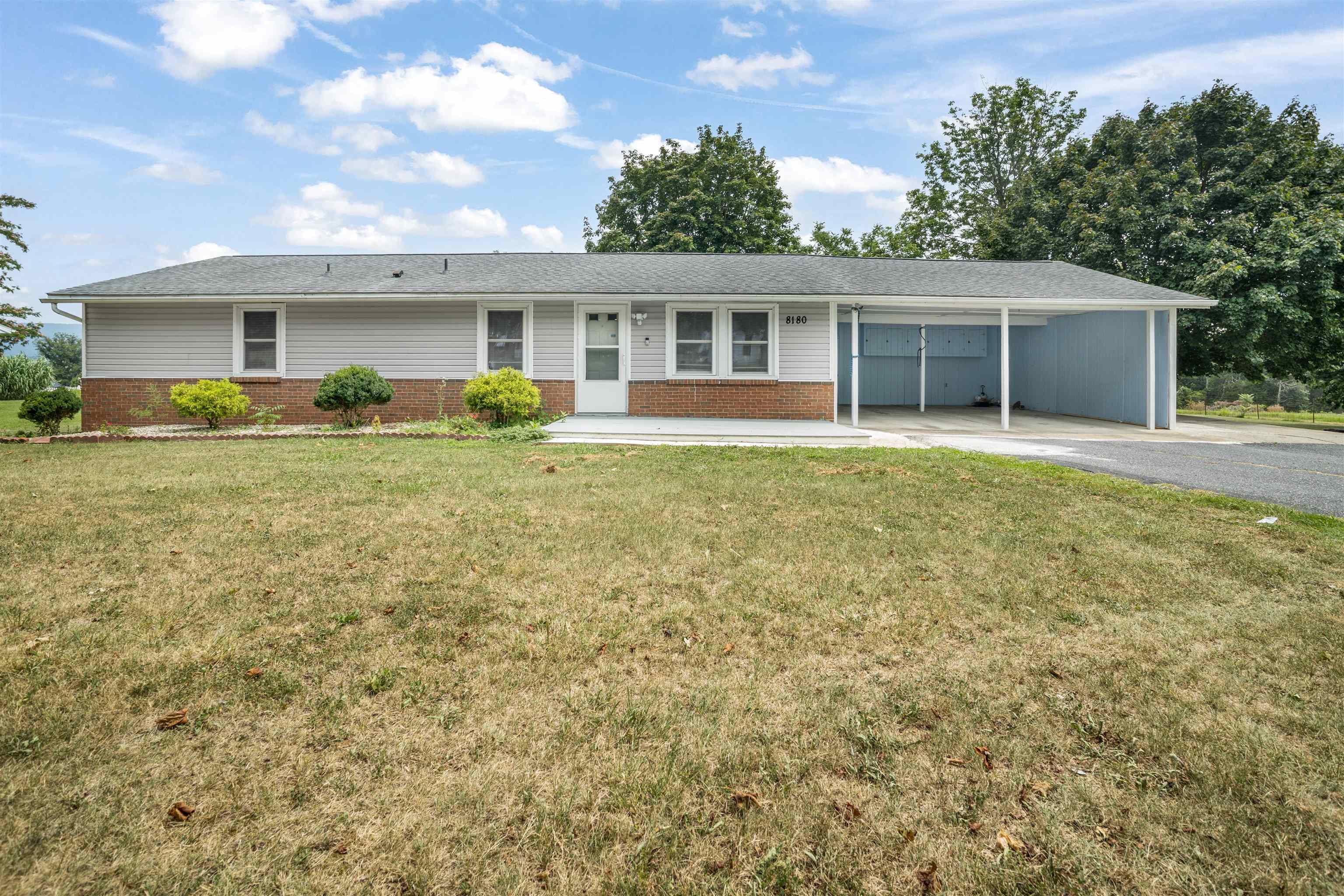 8180 NORTH VALLEY PIKE, ROCKINGHAM, Virginia 22802, 4 Bedrooms Bedrooms, ,2 BathroomsBathrooms,Residential,8180 NORTH VALLEY PIKE,680275 MLS # 680275 8180 NORTH VALLEY PIKE, ROCKINGHAM, Virginia 22802, 4 Bedrooms Bedrooms, ,2 BathroomsBathrooms,Residential,8180 NORTH VALLEY PIKE,680275 MLS # 680275