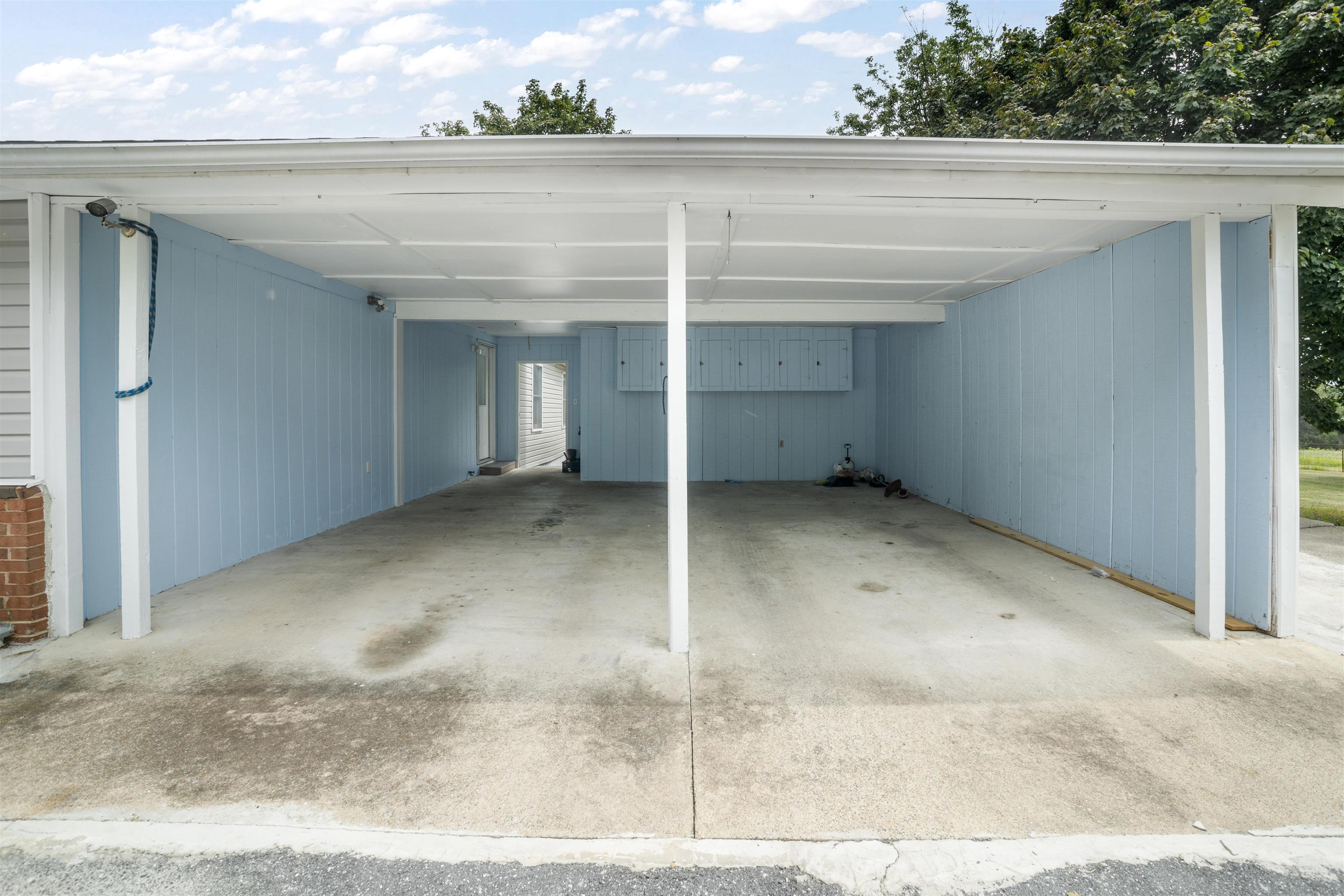 8180 NORTH VALLEY PIKE, ROCKINGHAM, Virginia 22802, 4 Bedrooms Bedrooms, ,2 BathroomsBathrooms,Residential,8180 NORTH VALLEY PIKE,680275 MLS # 680275 8180 NORTH VALLEY PIKE, ROCKINGHAM, Virginia 22802, 4 Bedrooms Bedrooms, ,2 BathroomsBathrooms,Residential,8180 NORTH VALLEY PIKE,680275 MLS # 680275