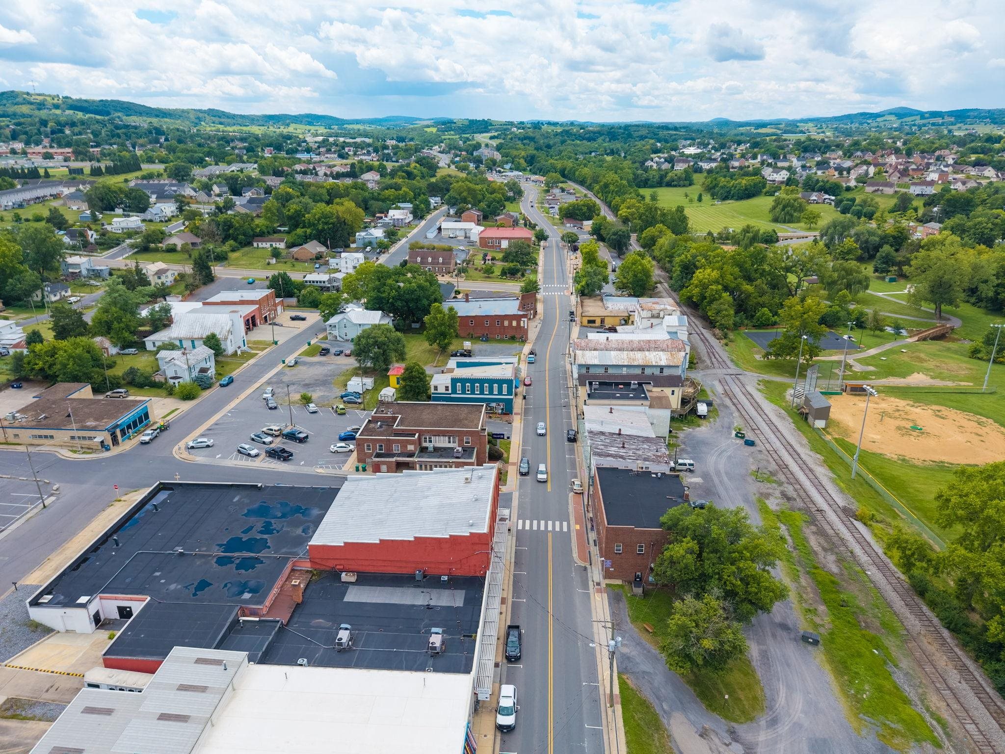 162-166 N MAIN ST, BROADWAY, Virginia 22815, ,Commercial,162-166 N MAIN ST,680295 MLS # 680295