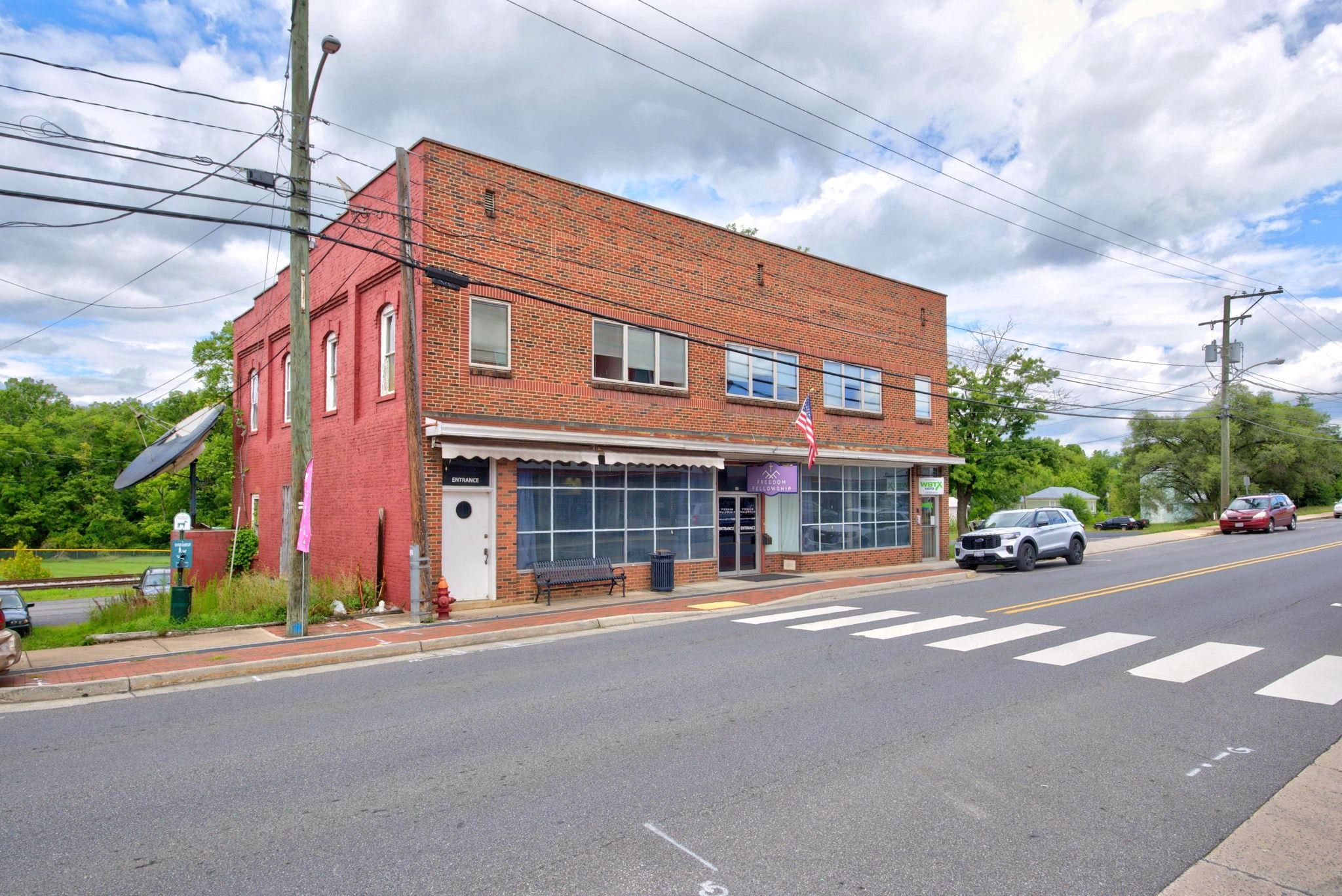 162-166 N MAIN ST, BROADWAY, Virginia 22815, ,Commercial,162-166 N MAIN ST,680295 MLS # 680295