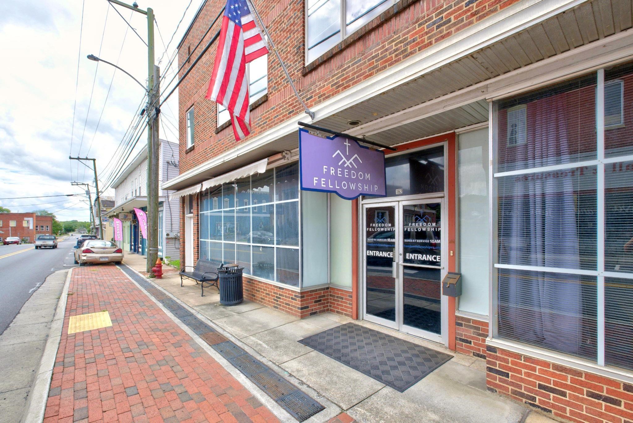 162-166 N MAIN ST, BROADWAY, Virginia 22815, ,Commercial,162-166 N MAIN ST,680295 MLS # 680295