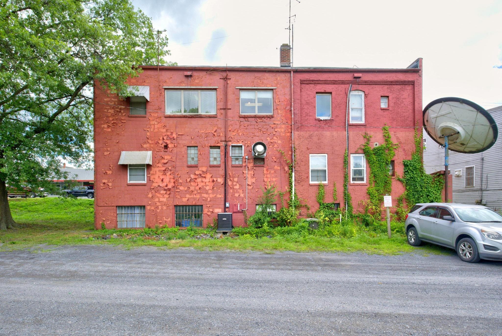 162-166 N MAIN ST, BROADWAY, Virginia 22815, ,Commercial,162-166 N MAIN ST,680295 MLS # 680295