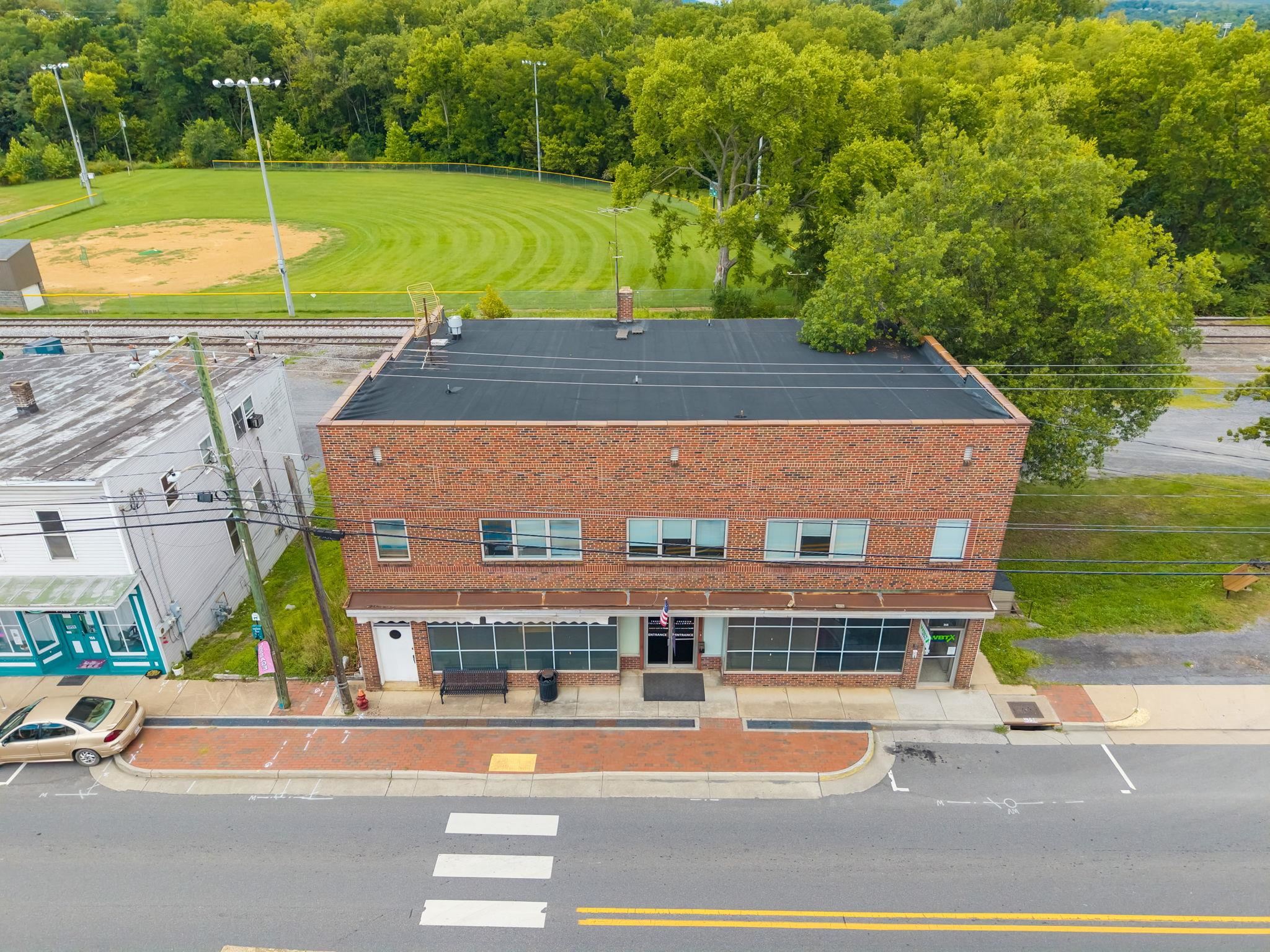 162-166 N MAIN ST, BROADWAY, Virginia 22815, ,Commercial,162-166 N MAIN ST,680295 MLS # 680295