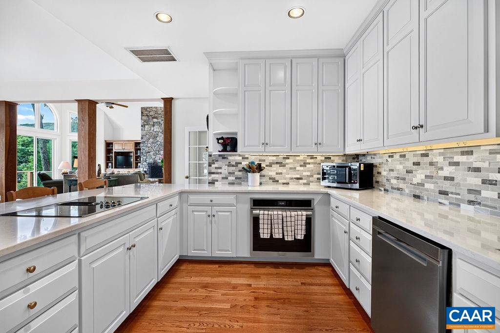 78 TIMBER RIDGE LN, WINTERGREEN RESORT, Virginia 22967, 5 Bedrooms Bedrooms, ,3 BathroomsBathrooms,Residential,78 TIMBER RIDGE LN,680204 MLS # 680204