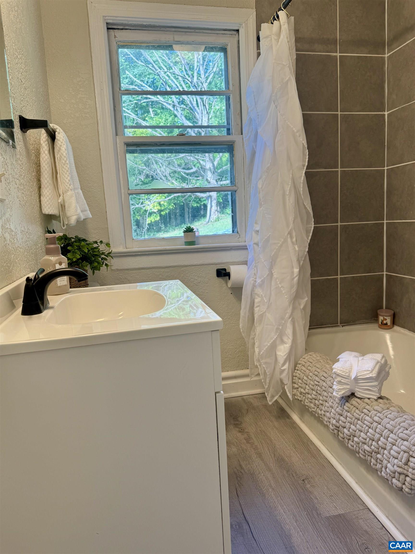 1323 JACKSON ST, STAUNTON, Virginia 24401, 4 Bedrooms Bedrooms, ,2 BathroomsBathrooms,Residential,Remodeled ranch walking distance to downtown!,1323 JACKSON ST,680276 MLS # 680276
